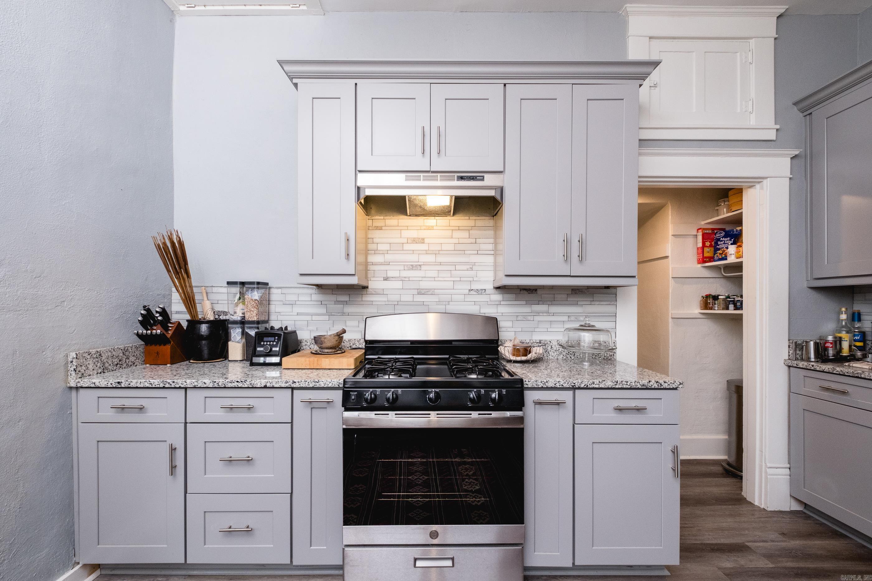 STIFFTS C S - Residential