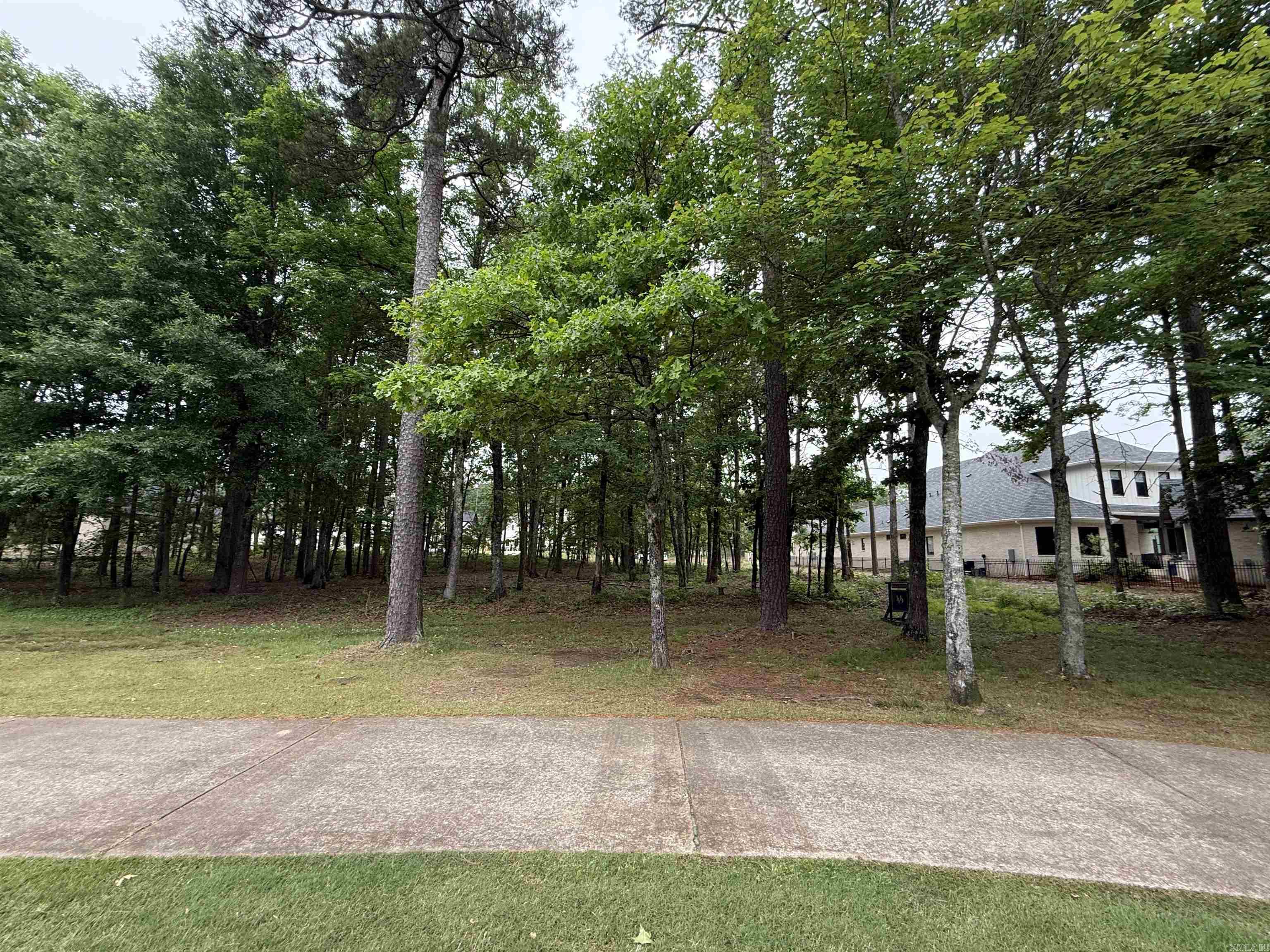 CHENAL VALLEY "MIRAMONT CIRCLE" - Land