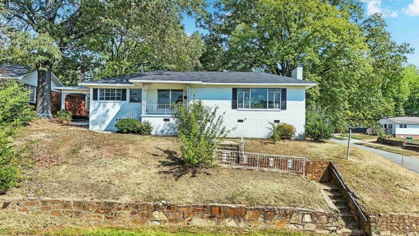 2123 S PULASKI ST, LITTLE ROCK, AR 72206 - Image 23f5dc2eafbb9b5696d4a86dcc70bf79/1868551082