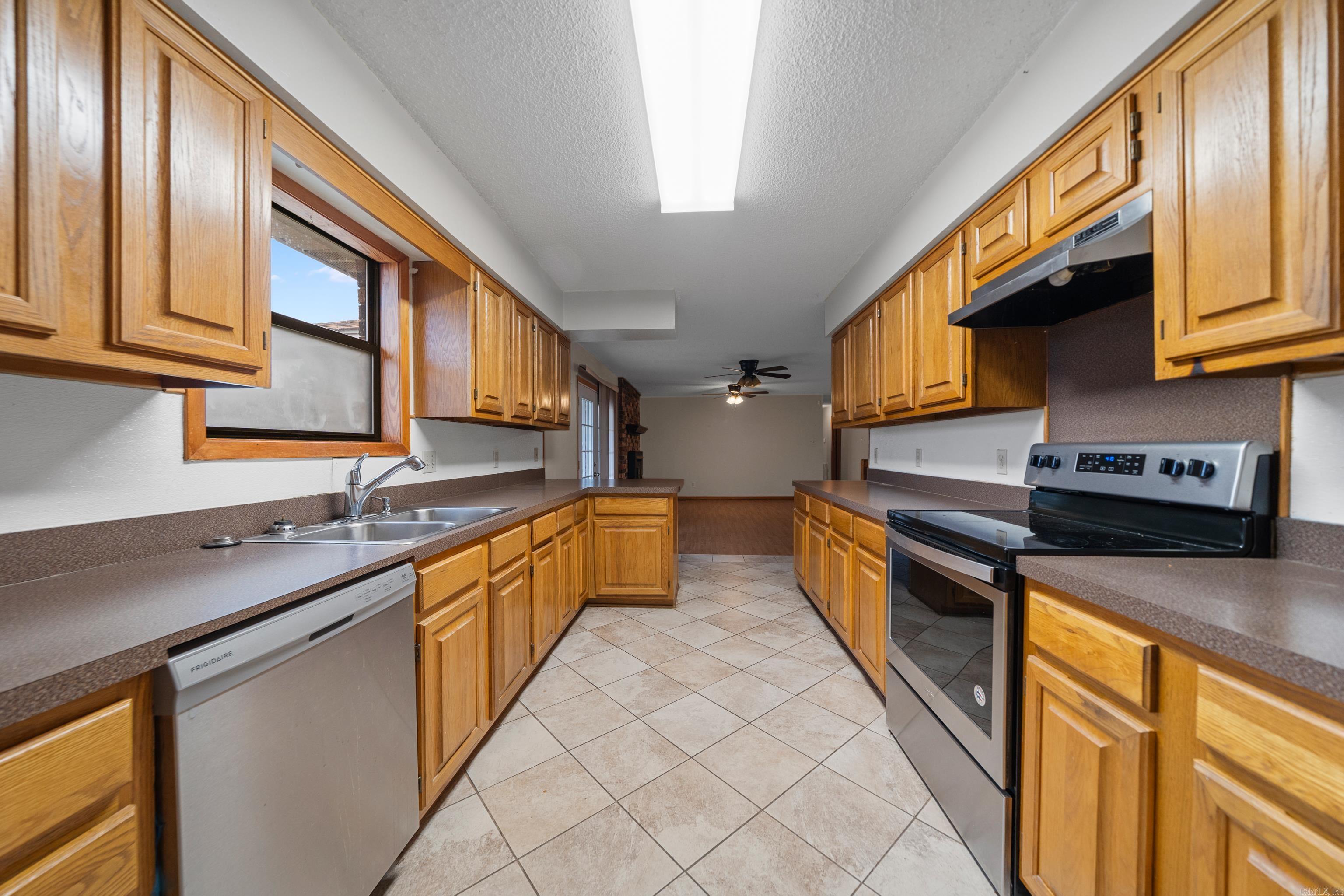 Hot Springs - Residential