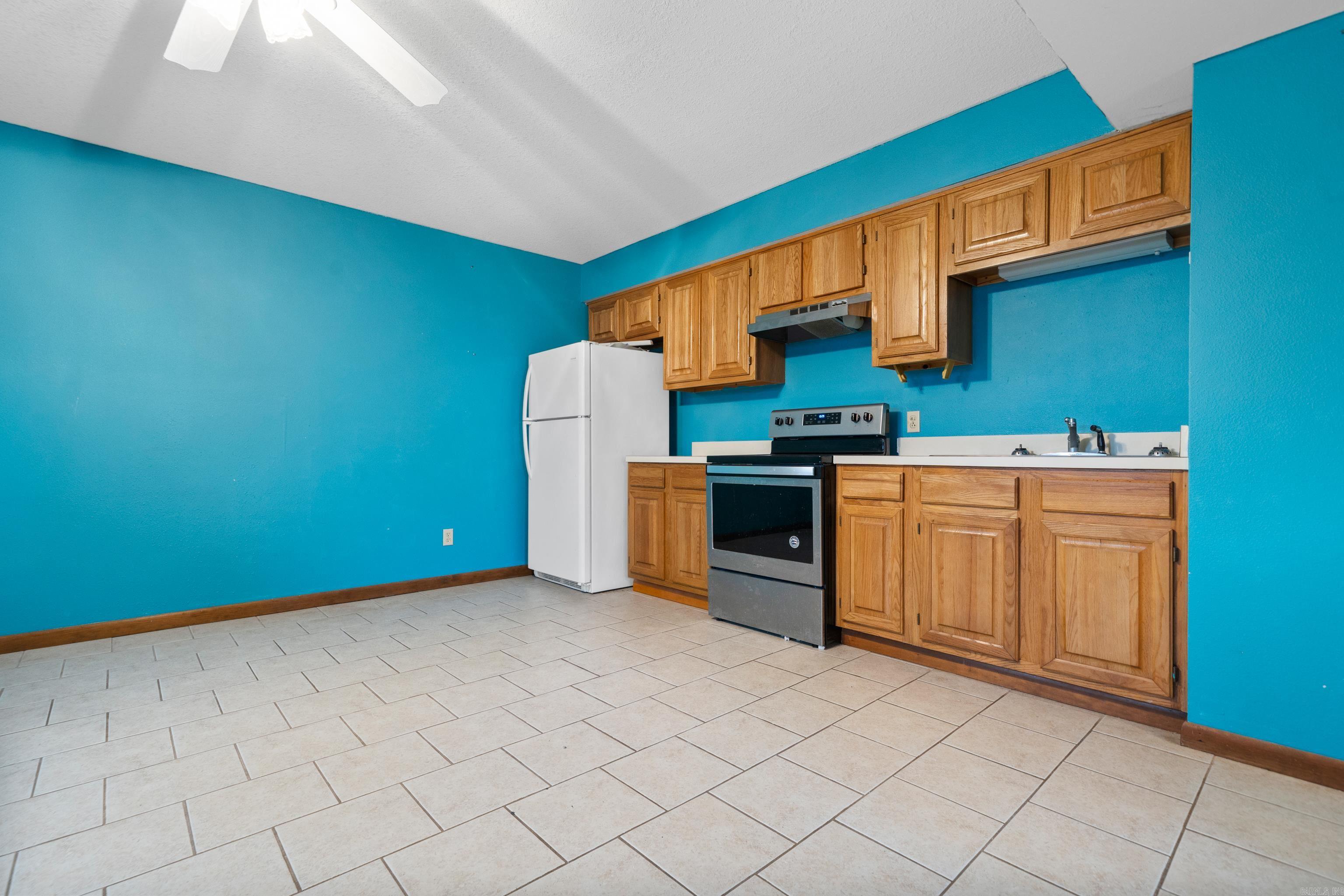 Hot Springs - Residential