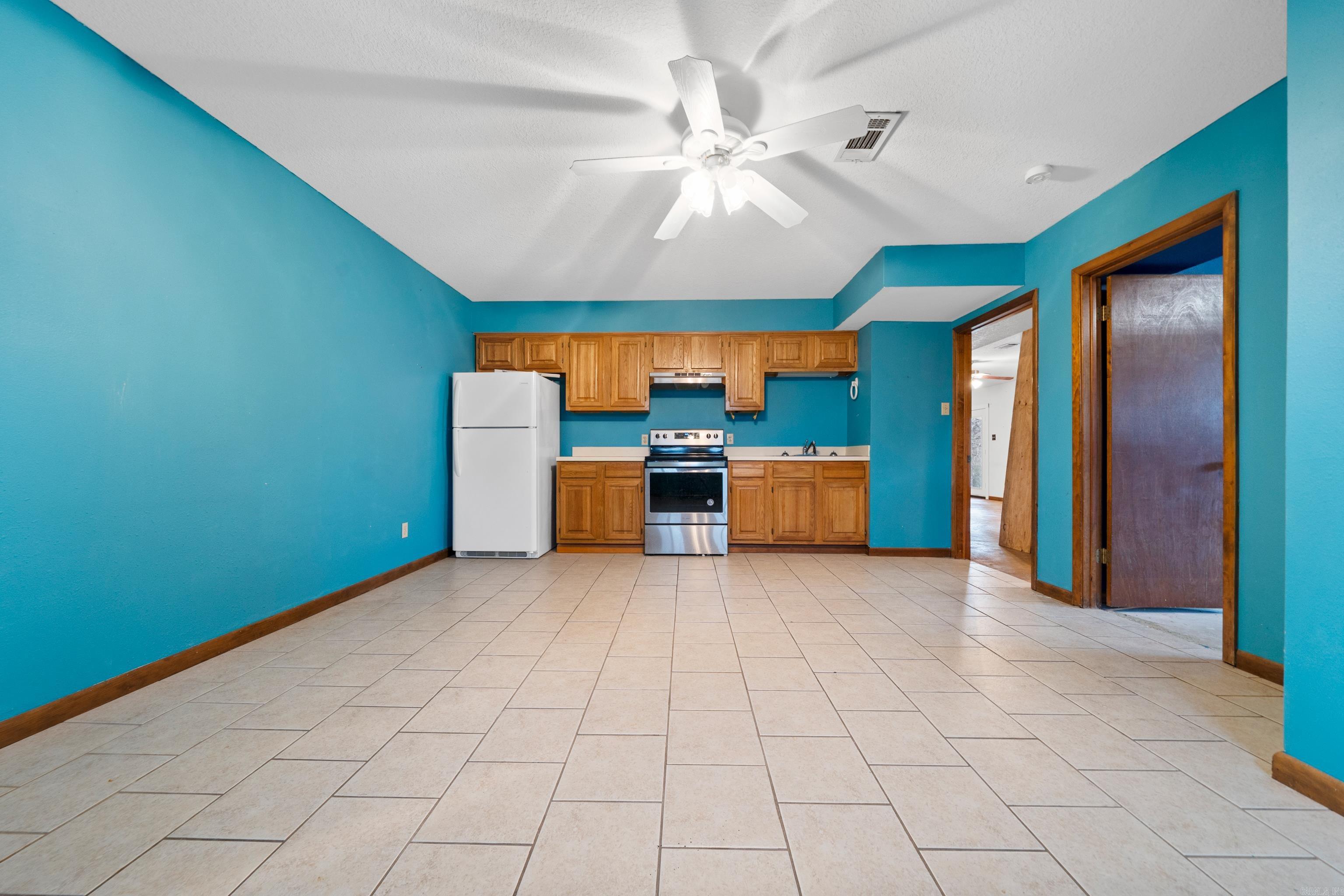 Hot Springs - Residential