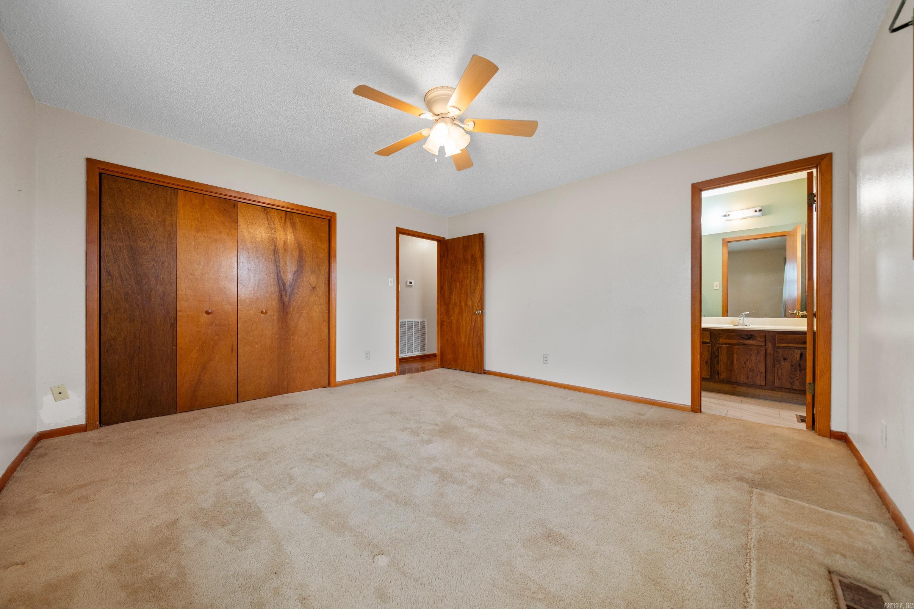 Hot Springs - Residential