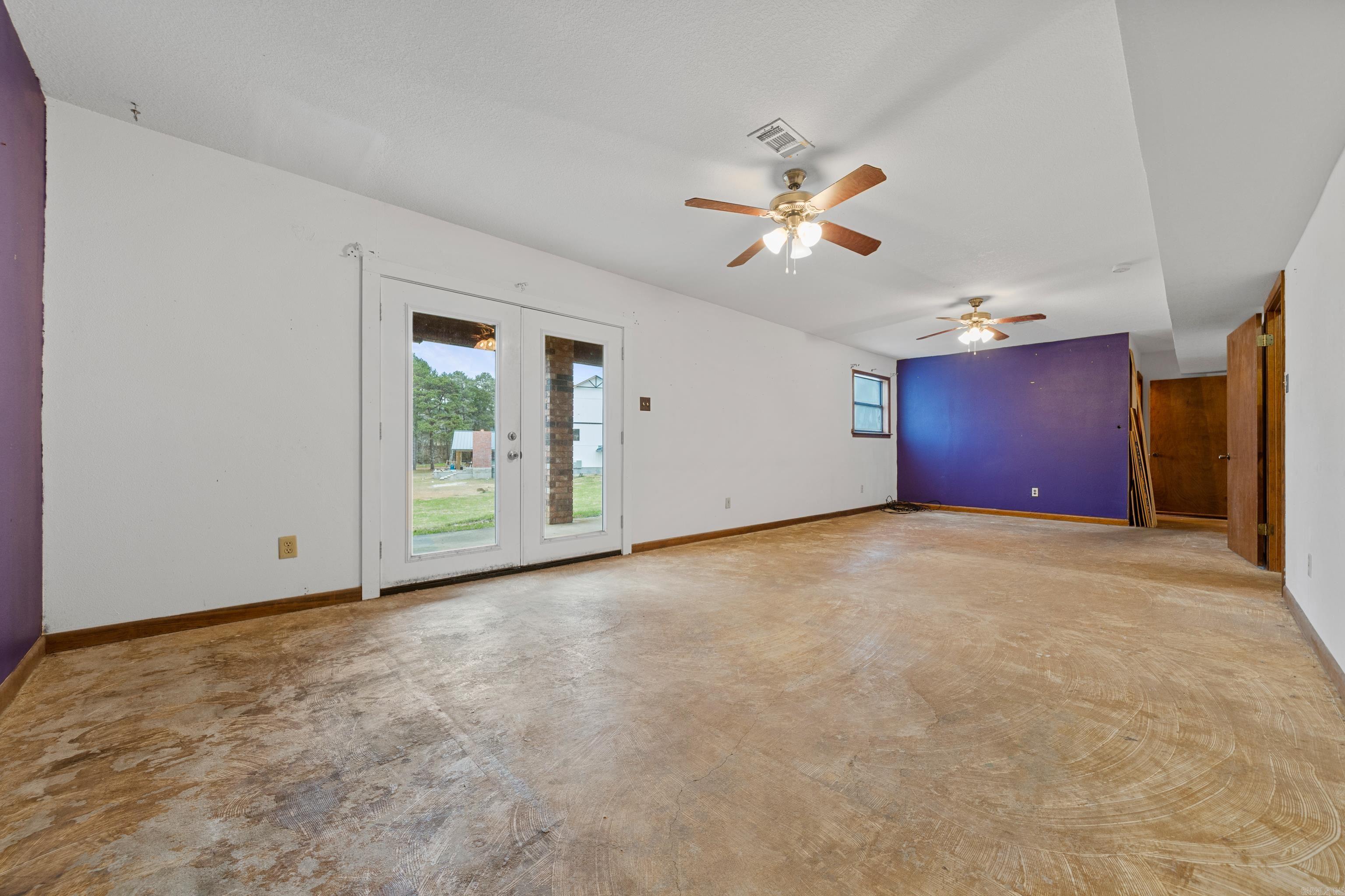 Hot Springs - Residential