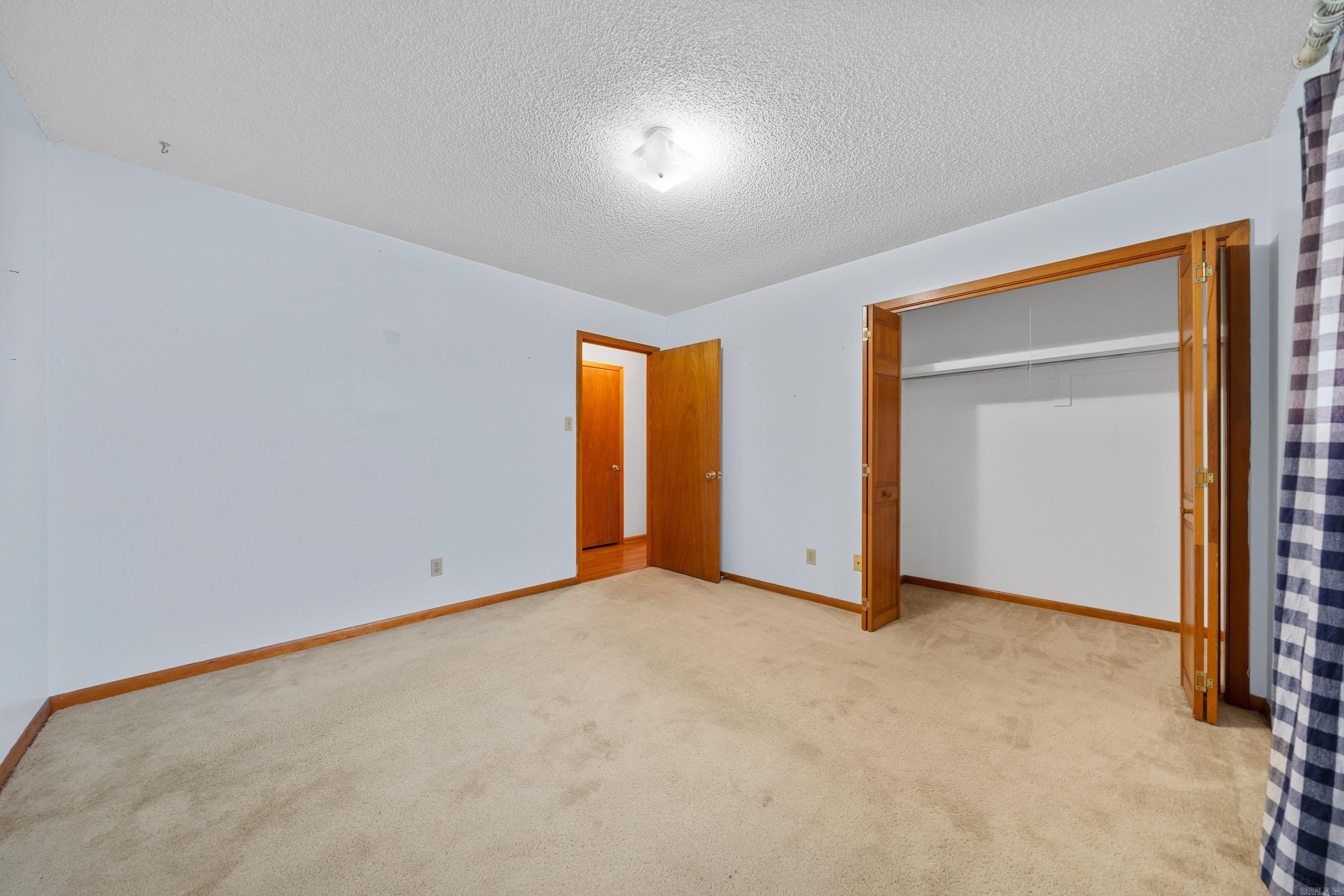 Hot Springs - Residential