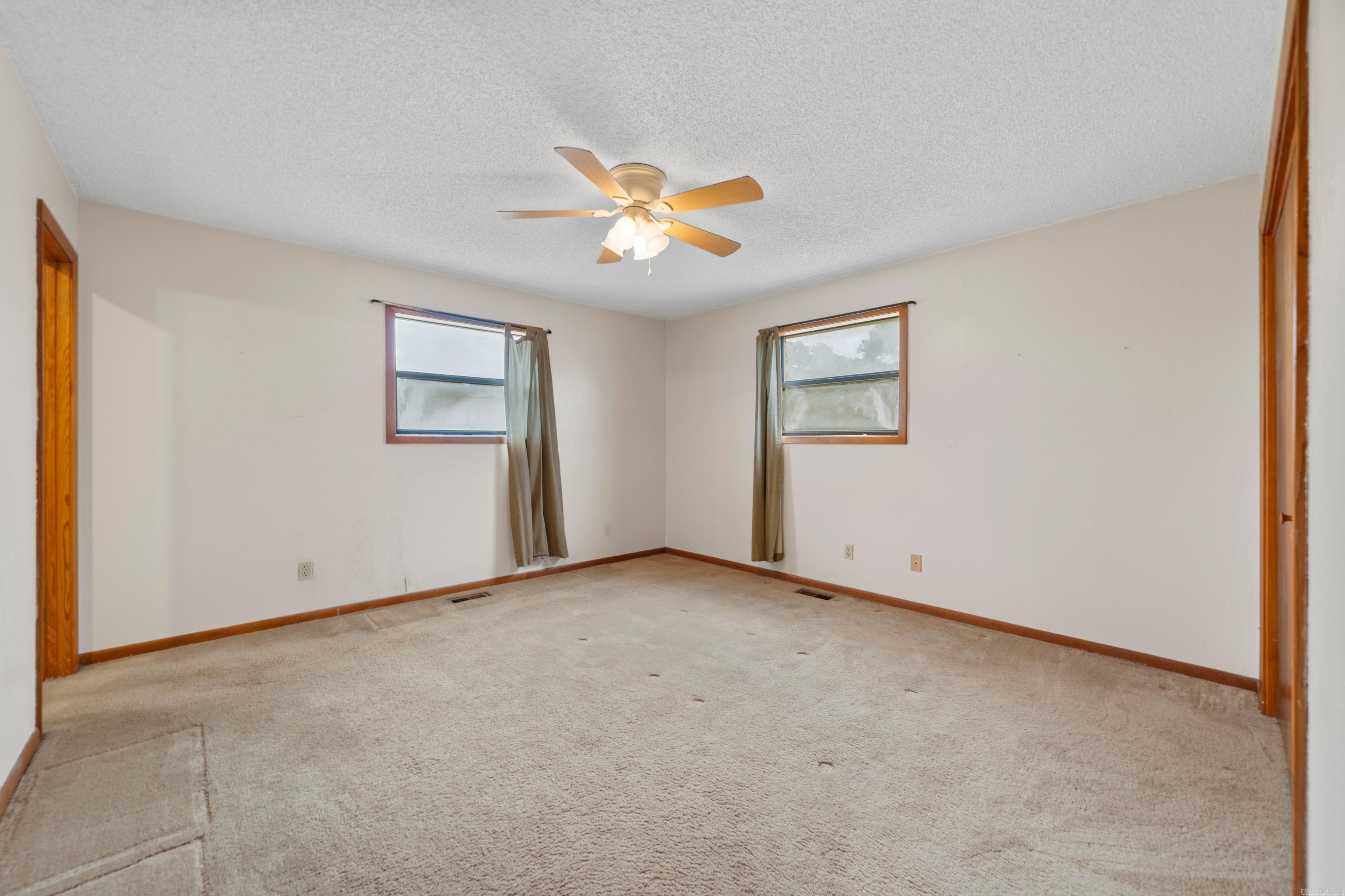 Hot Springs - Residential