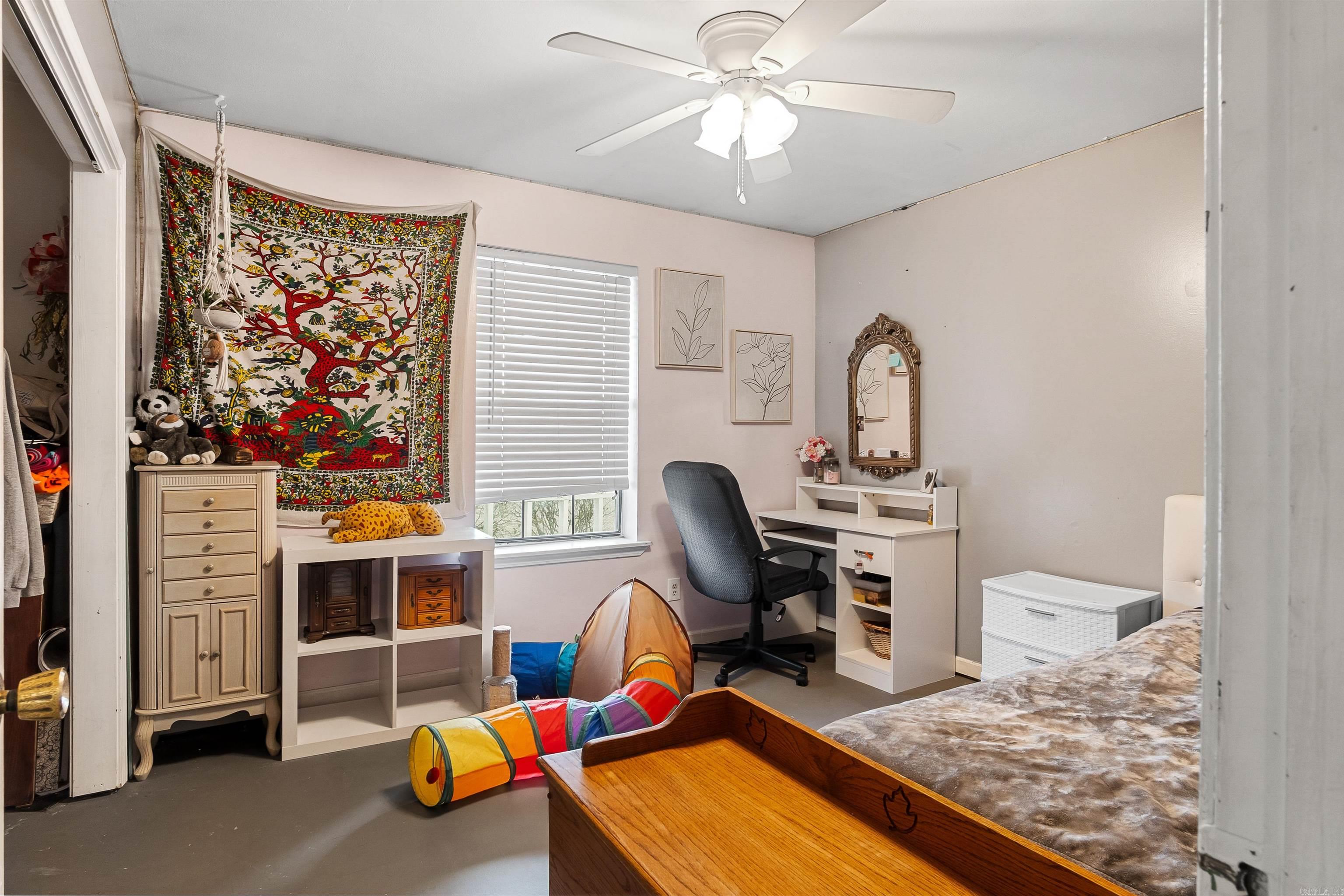 CINNAMON ACRES - Residential