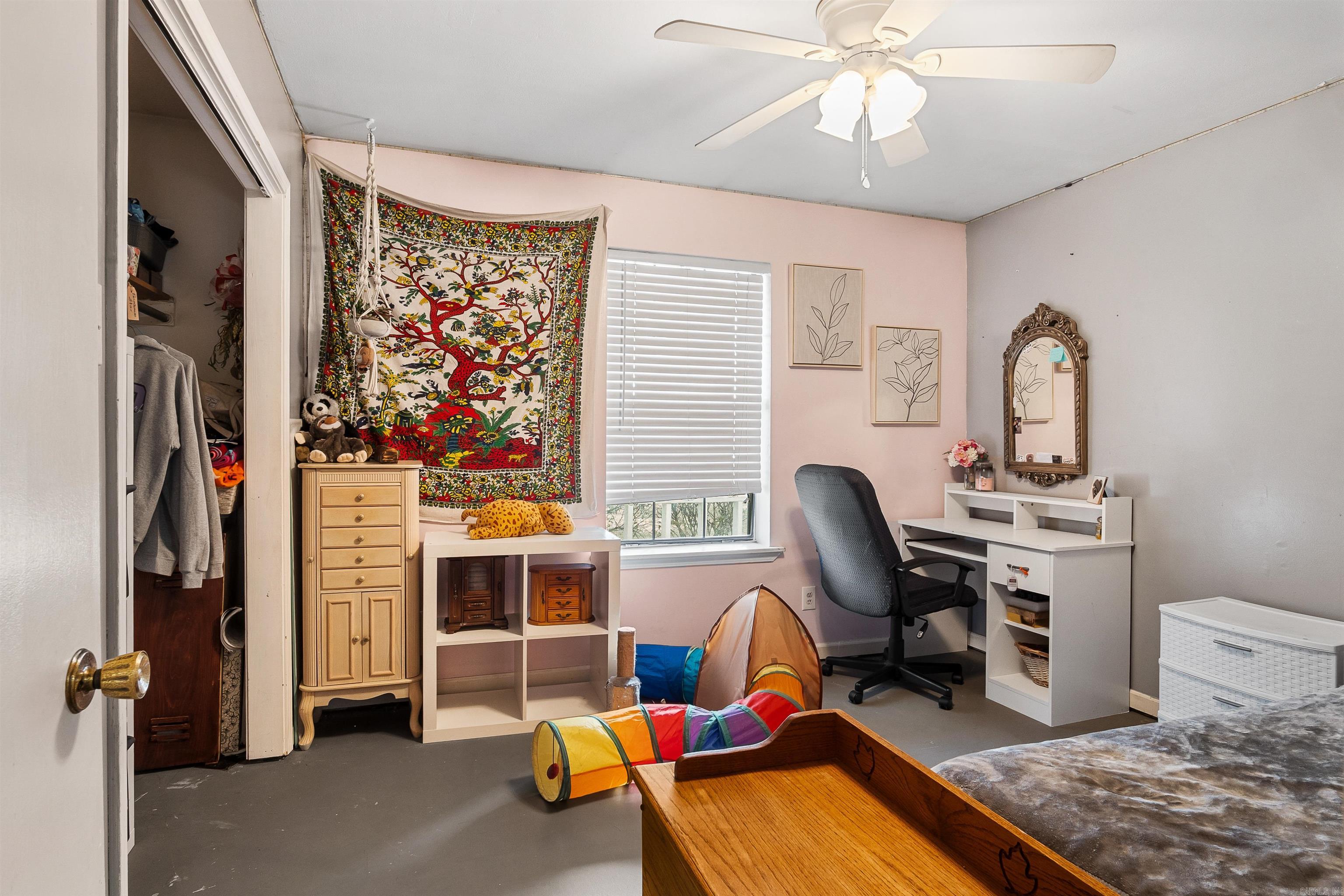 CINNAMON ACRES - Residential