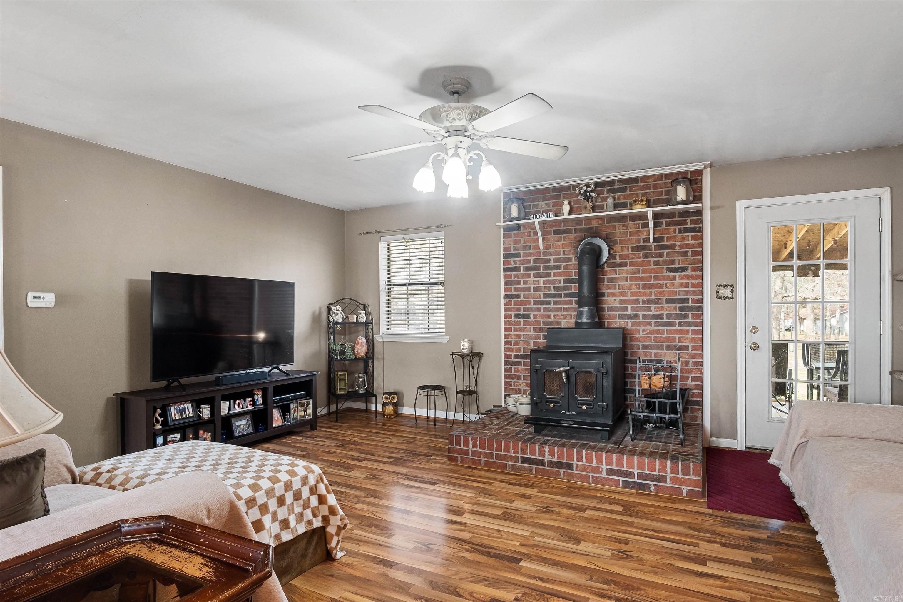 CINNAMON ACRES - Residential