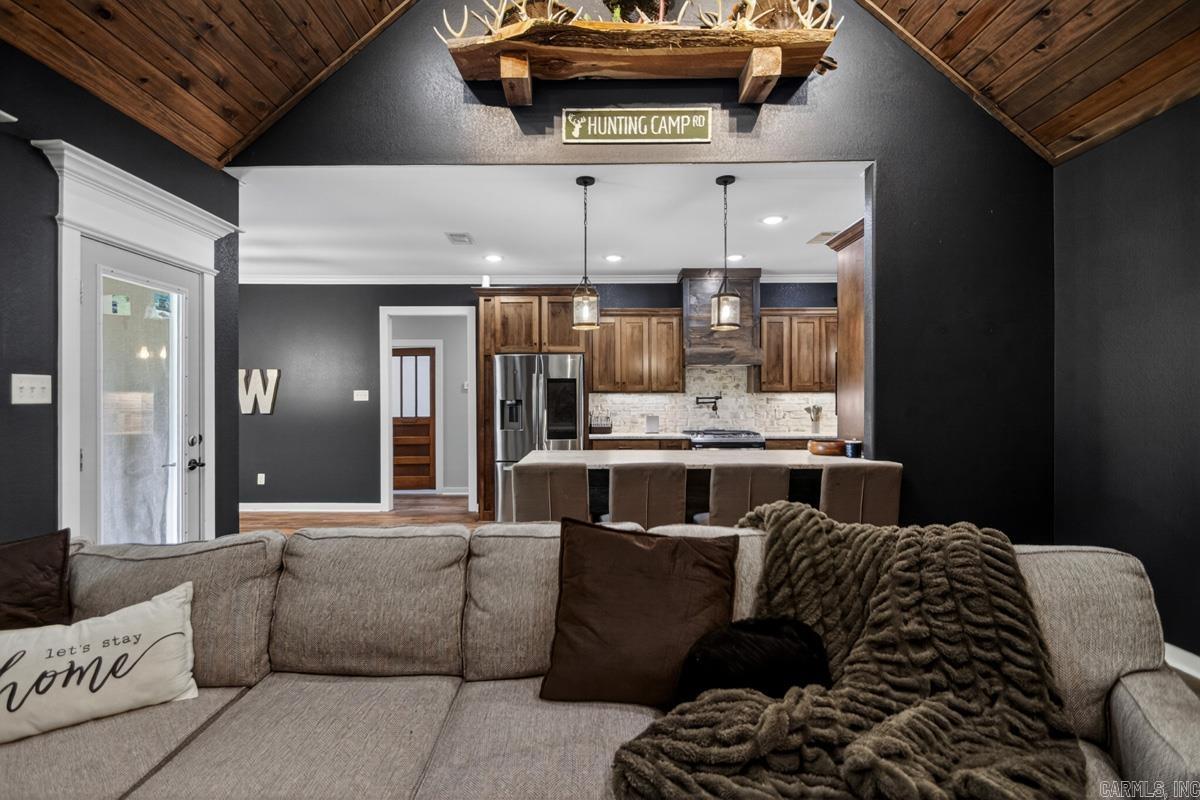Metes & Bounds - Residential