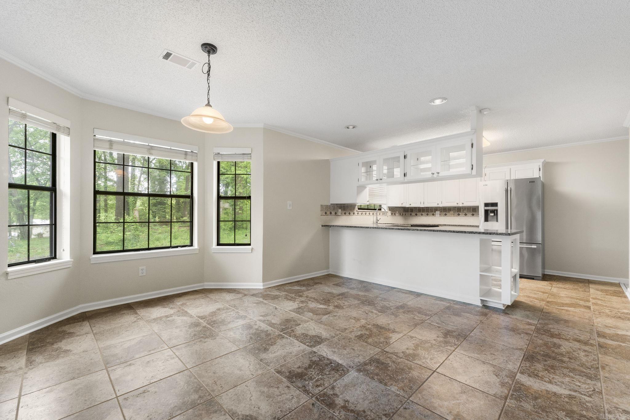 HIDDEN VALLEY - Residential