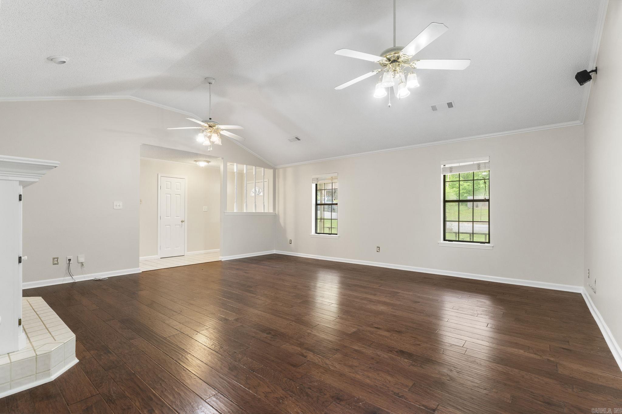 HIDDEN VALLEY - Residential