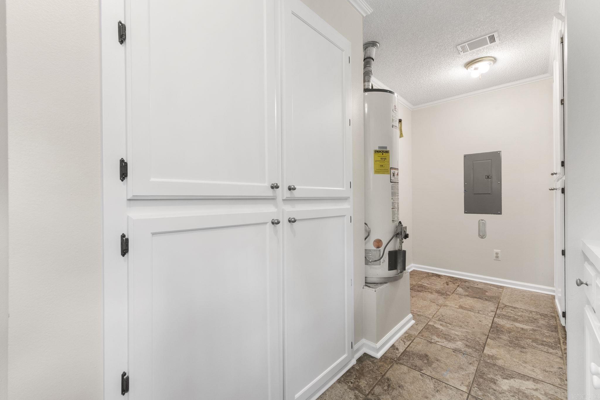 HIDDEN VALLEY - Residential