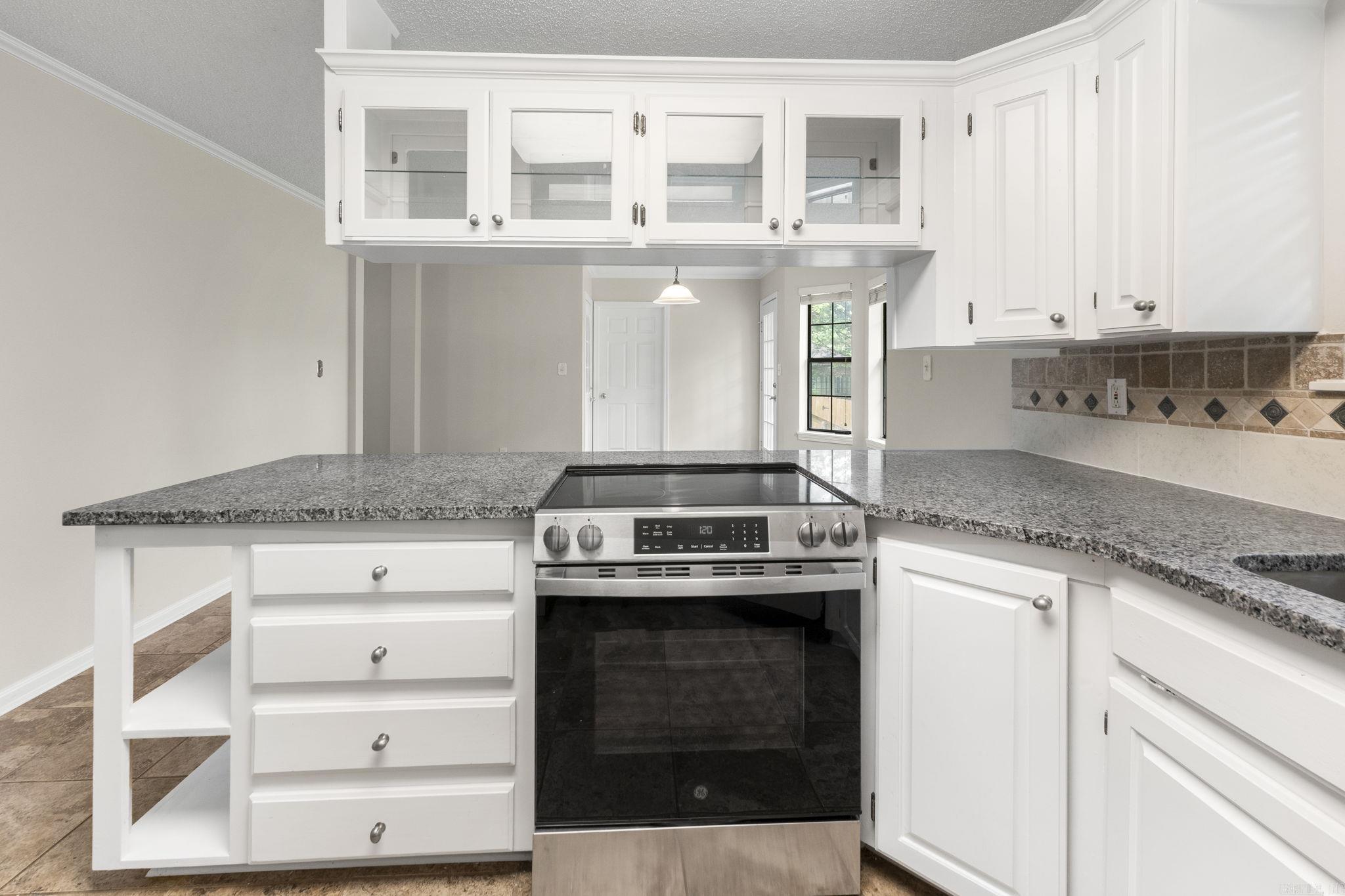 HIDDEN VALLEY - Residential