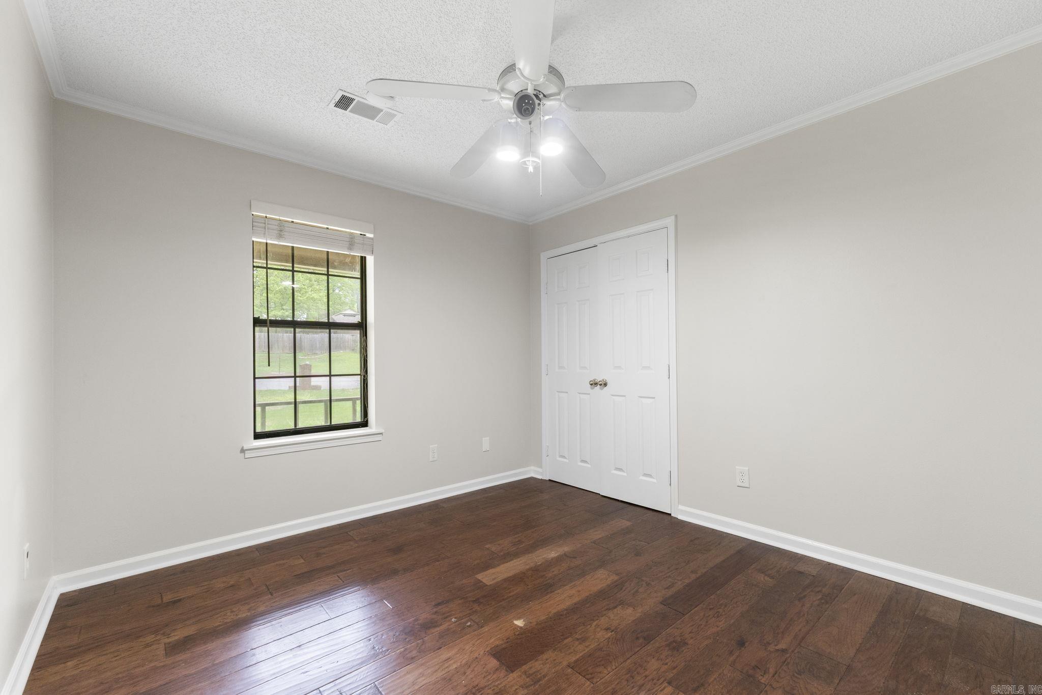 HIDDEN VALLEY - Residential