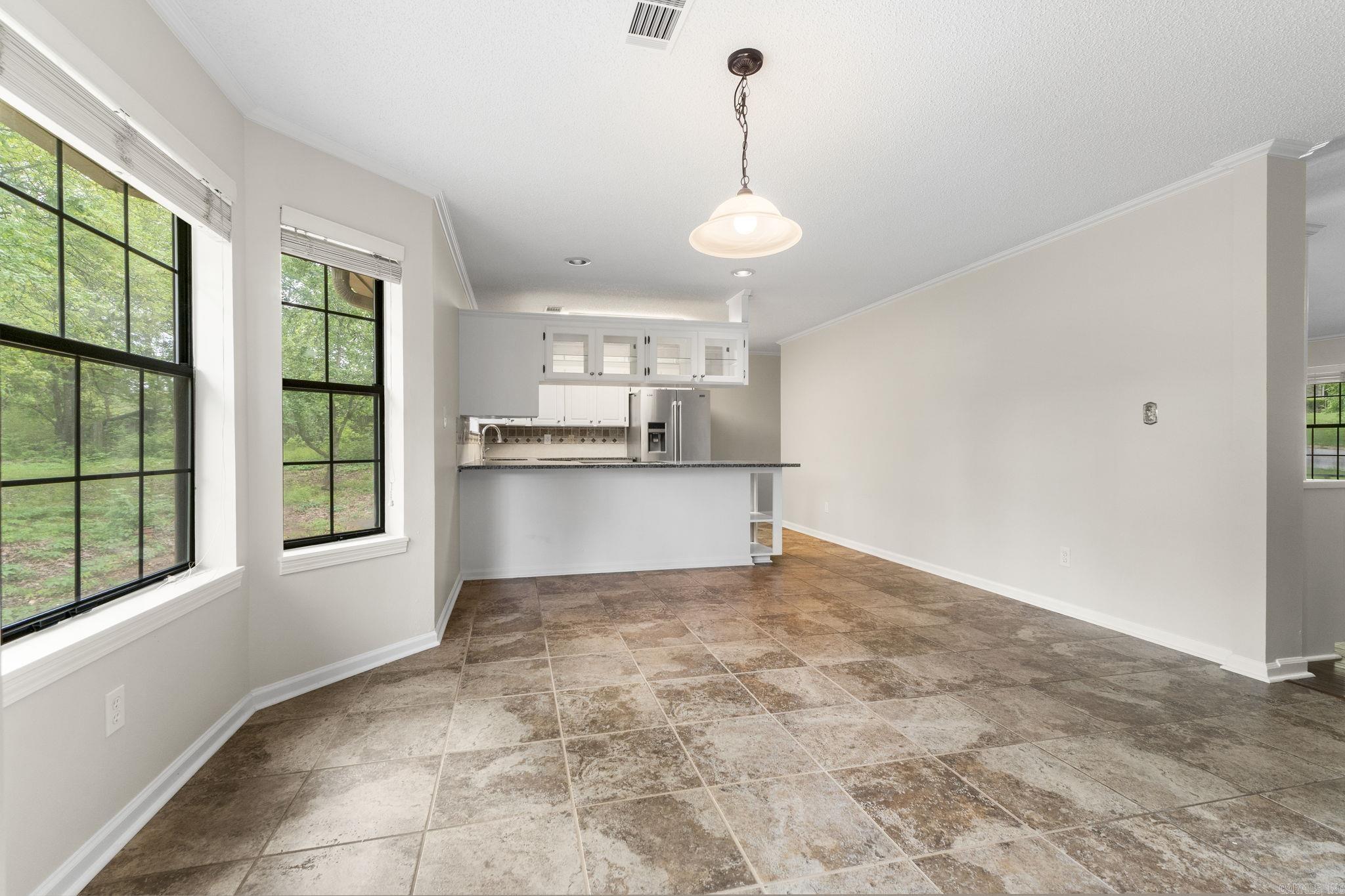 HIDDEN VALLEY - Residential