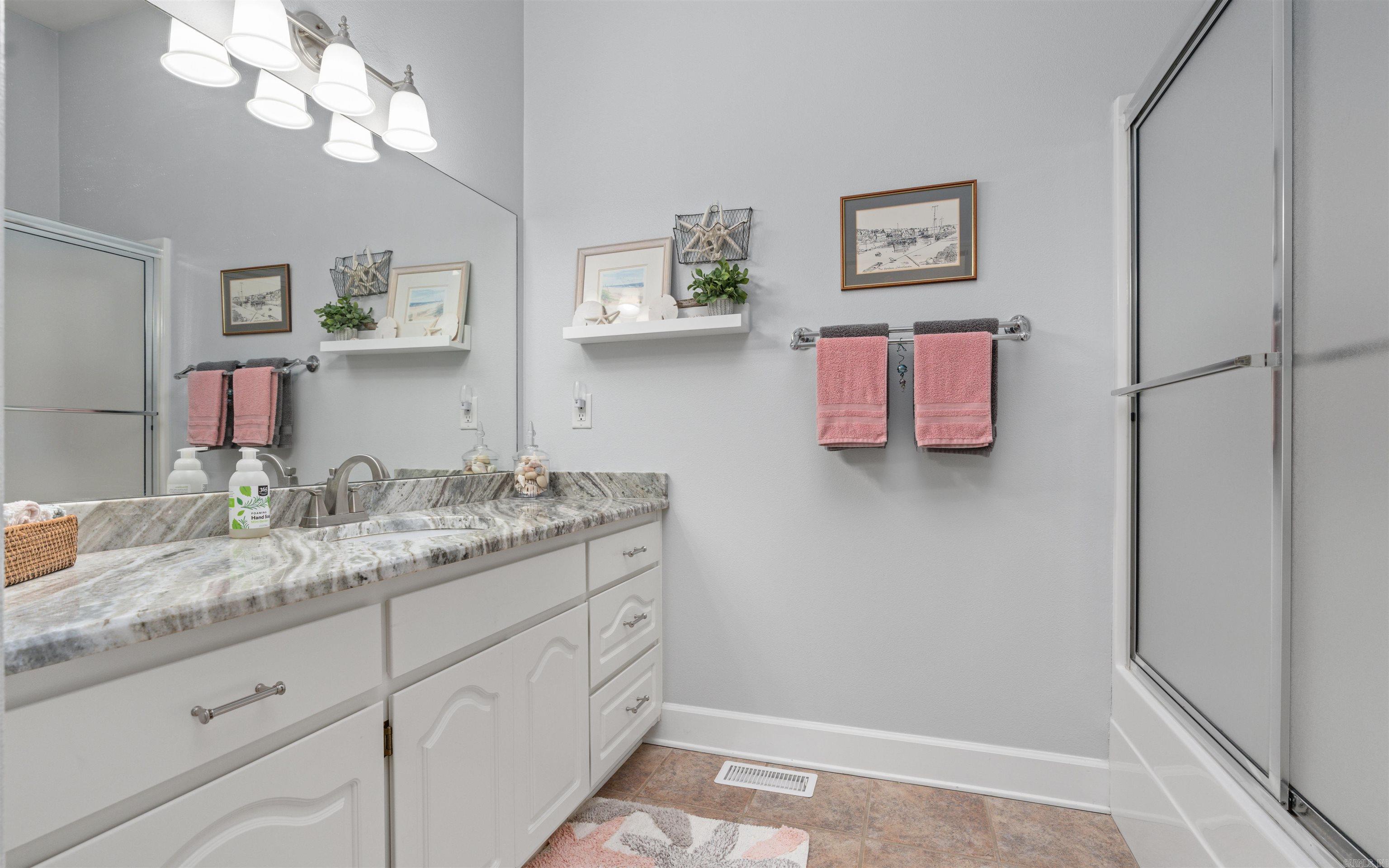 Isabella - Residential