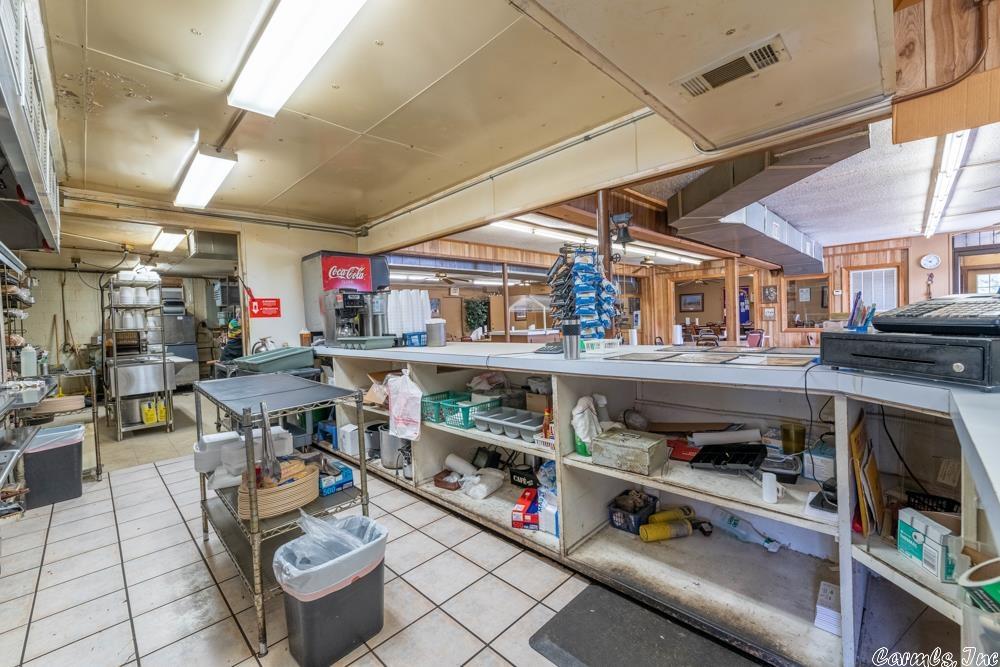 3N-10-30 - Commercial Sale