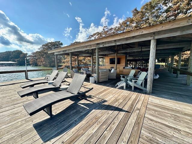 Horseshoe Lake - Residential