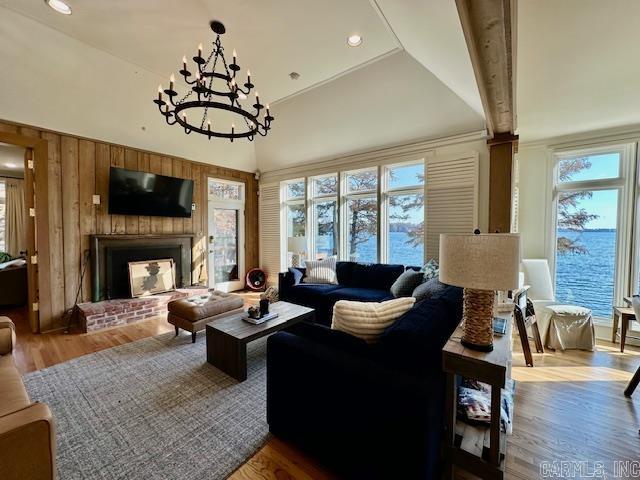 Horseshoe Lake - Residential