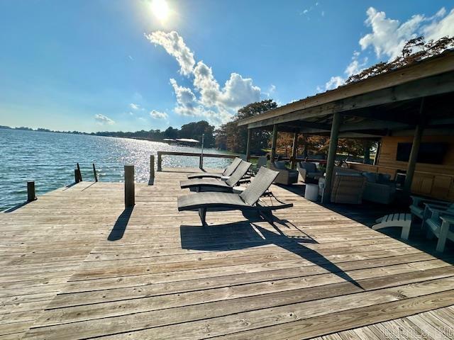 Horseshoe Lake - Residential