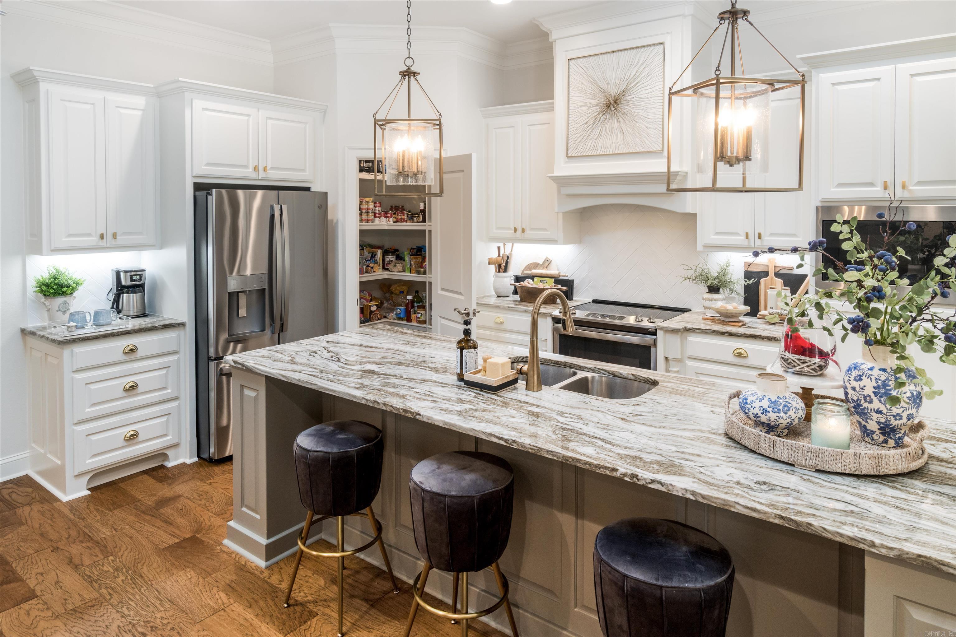 PACIFICA VILLAS - Residential