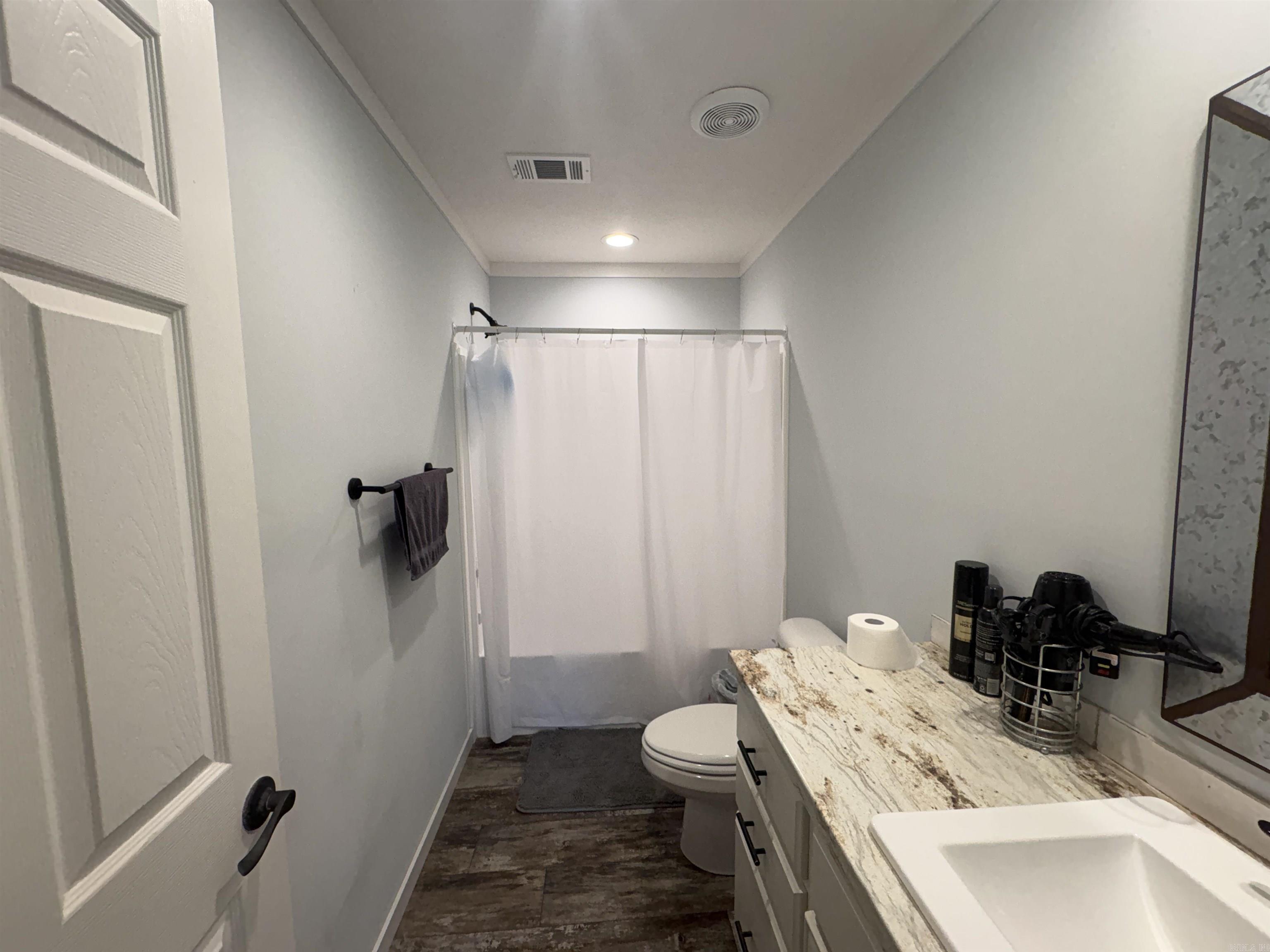 OAKVIEW ESTATES - Residential