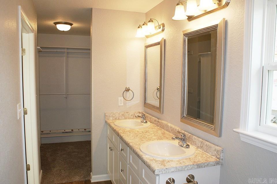 Fieldpointe - Residential Lease