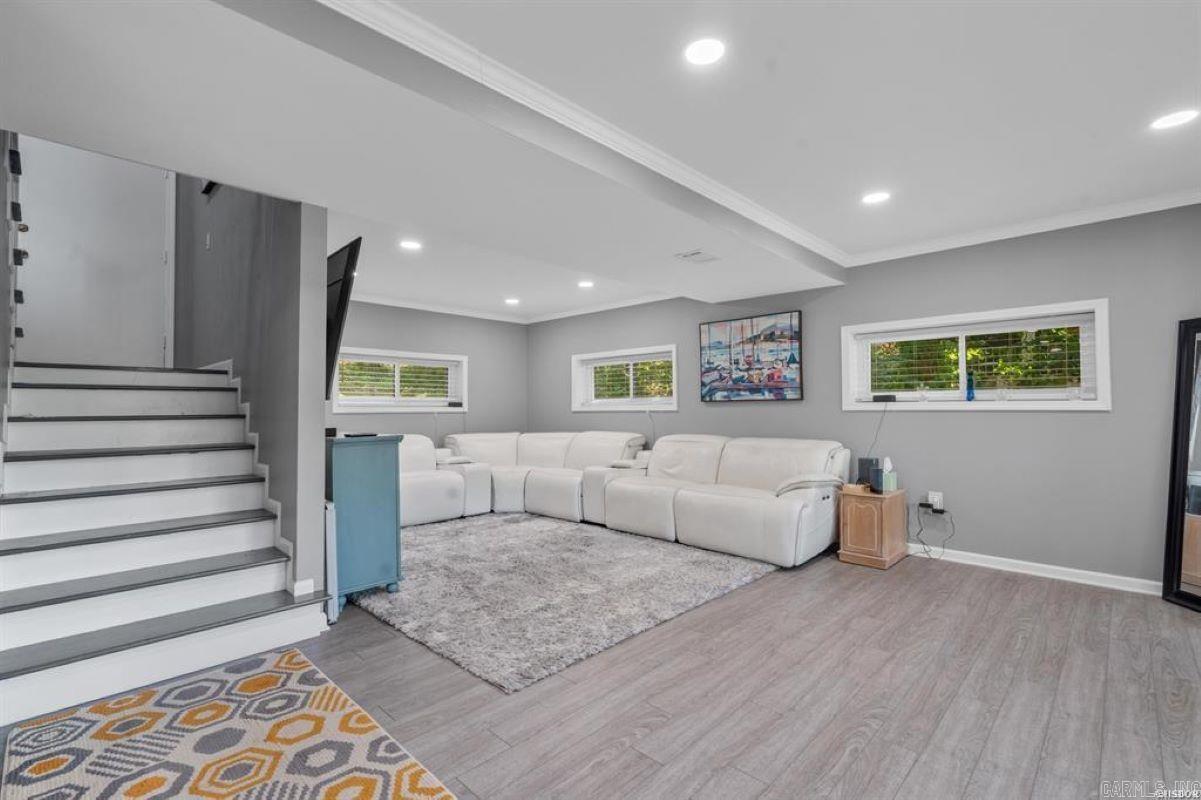 SUNSET ACRES - Residential