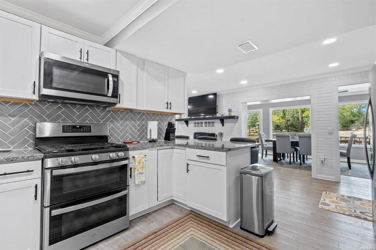 SUNSET ACRES - Residential
