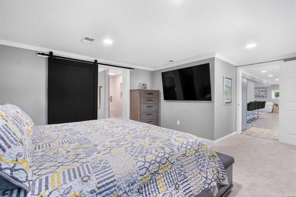 SUNSET ACRES - Residential