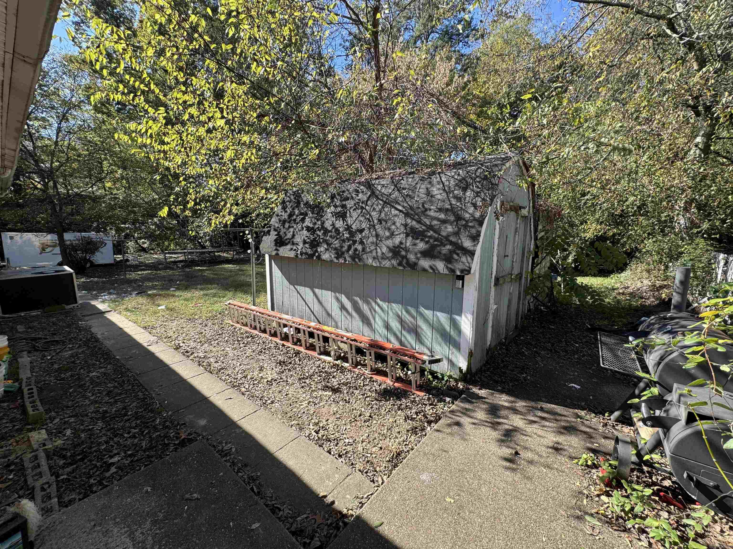 BELL GROVE - Residential