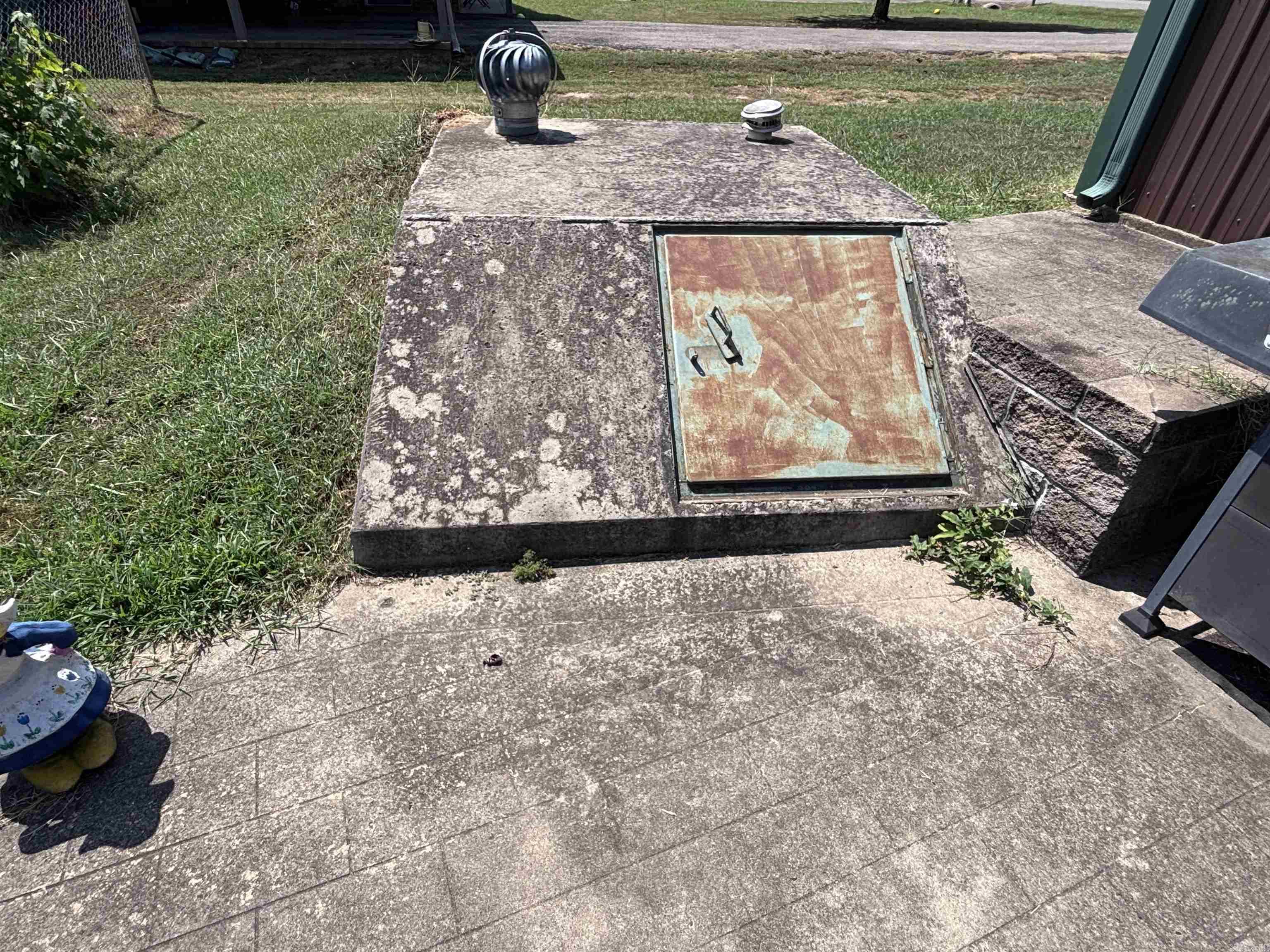 TUCKER WEST - Residential