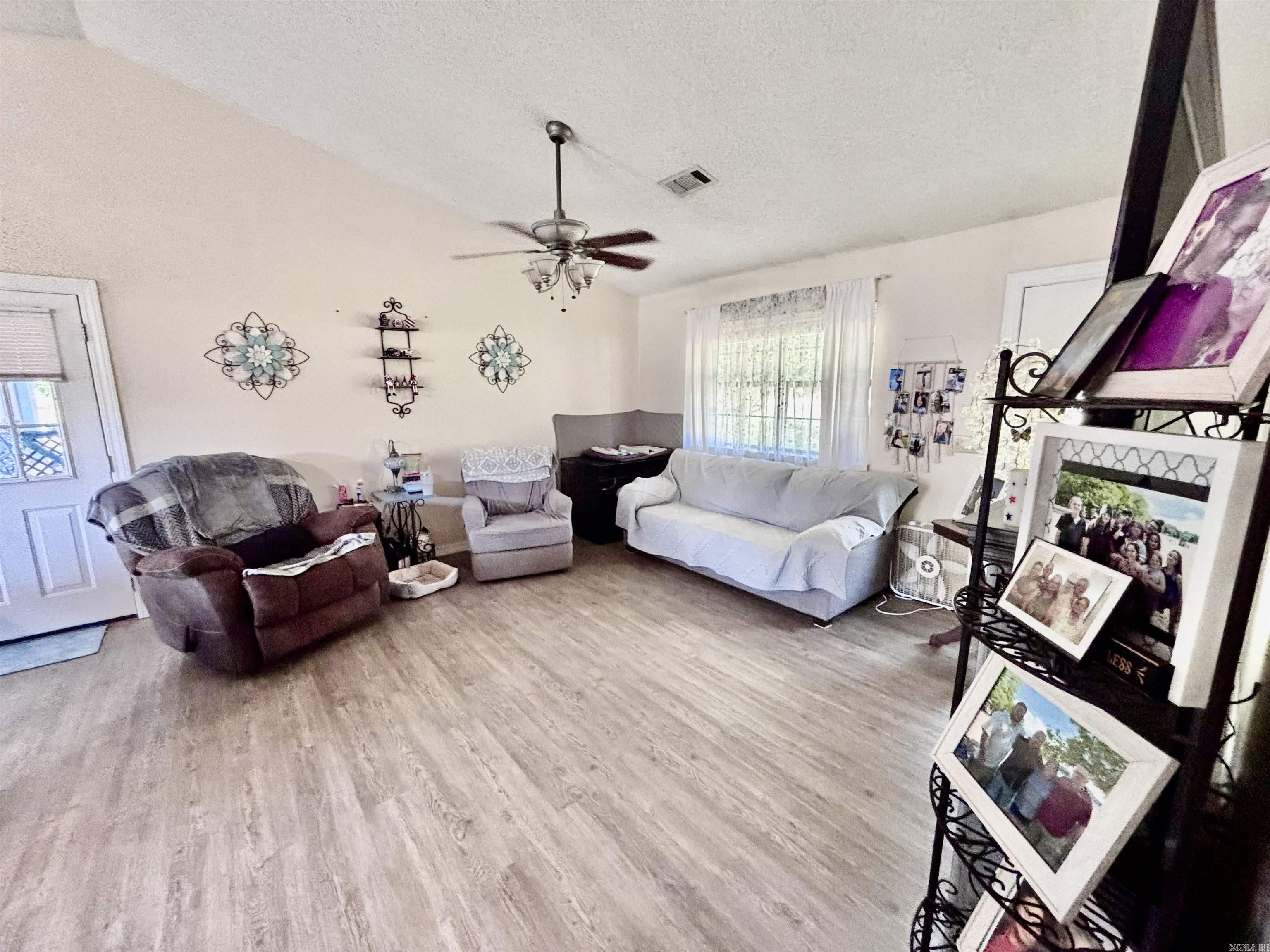 TUCKER WEST - Residential