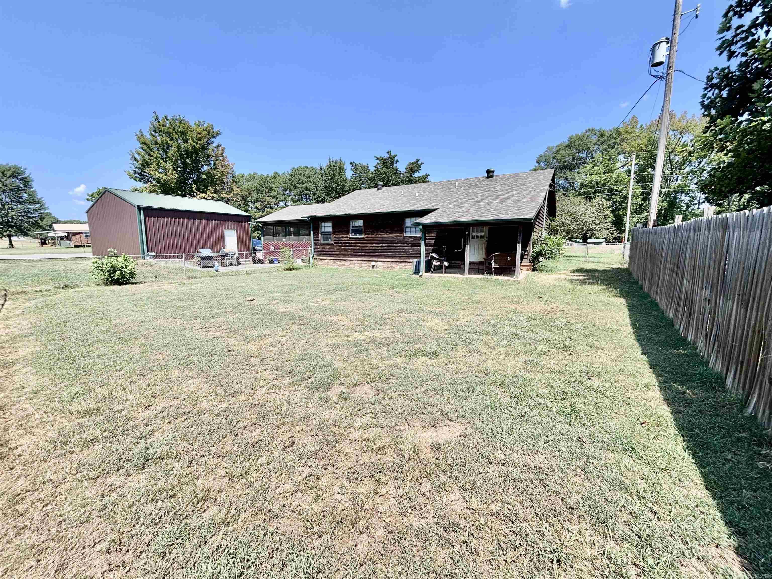 TUCKER WEST - Residential