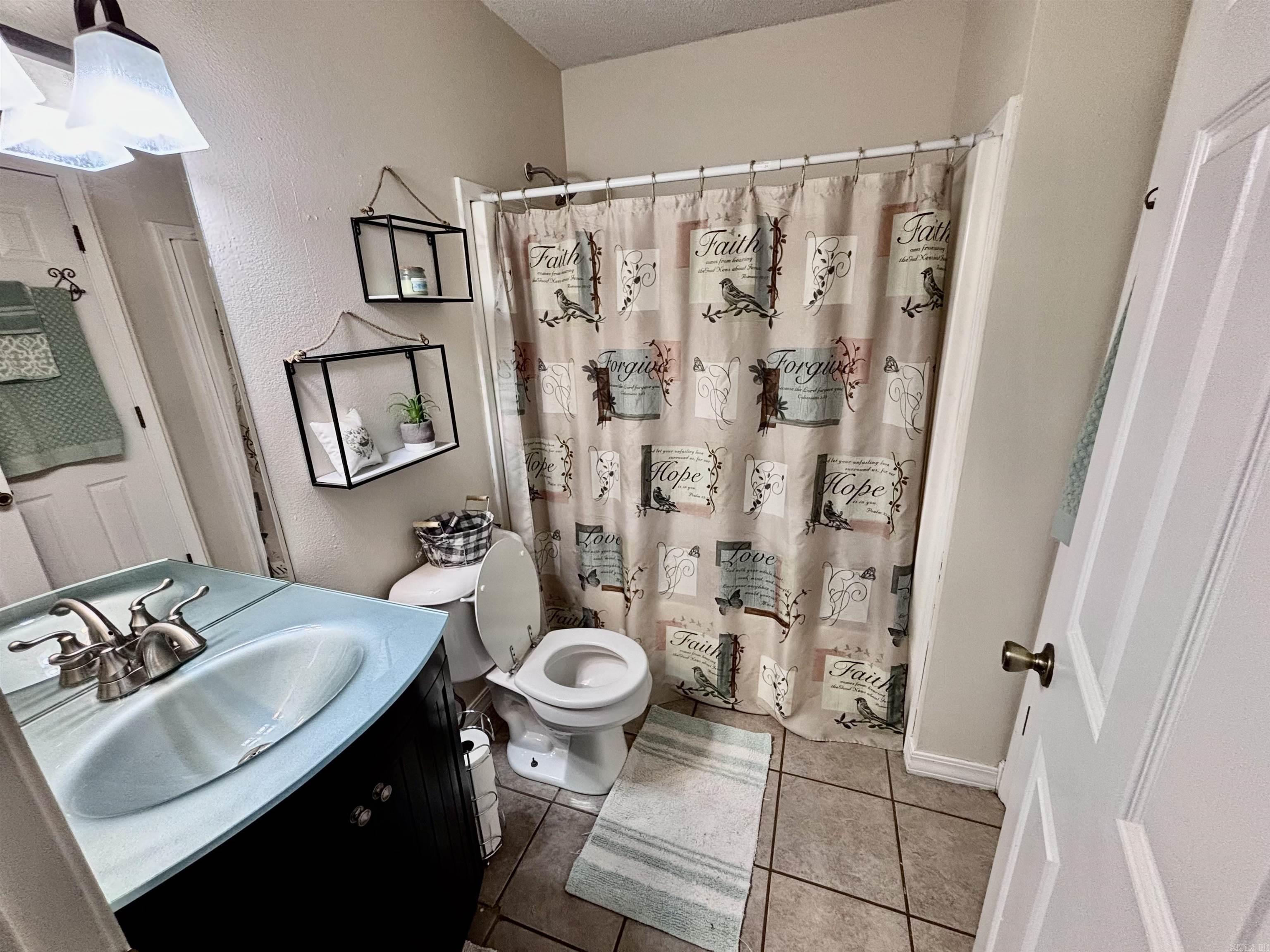 TUCKER WEST - Residential