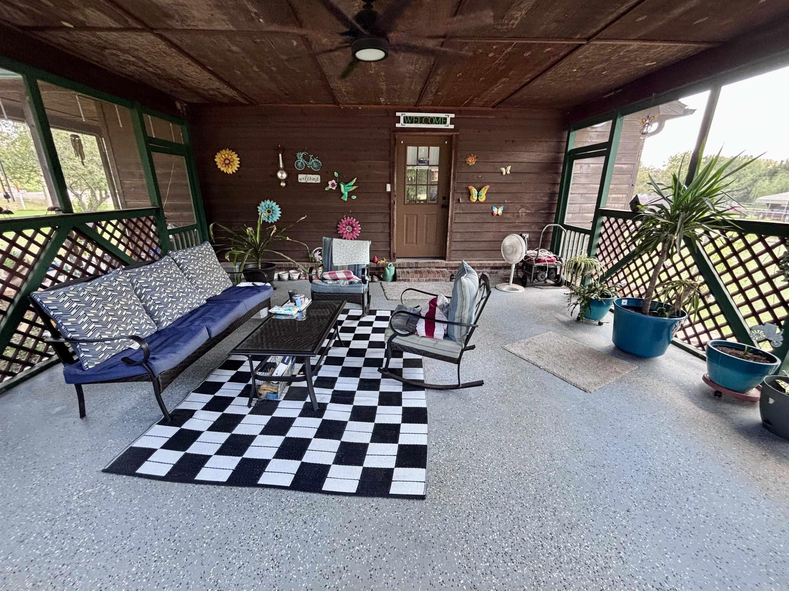 TUCKER WEST - Residential