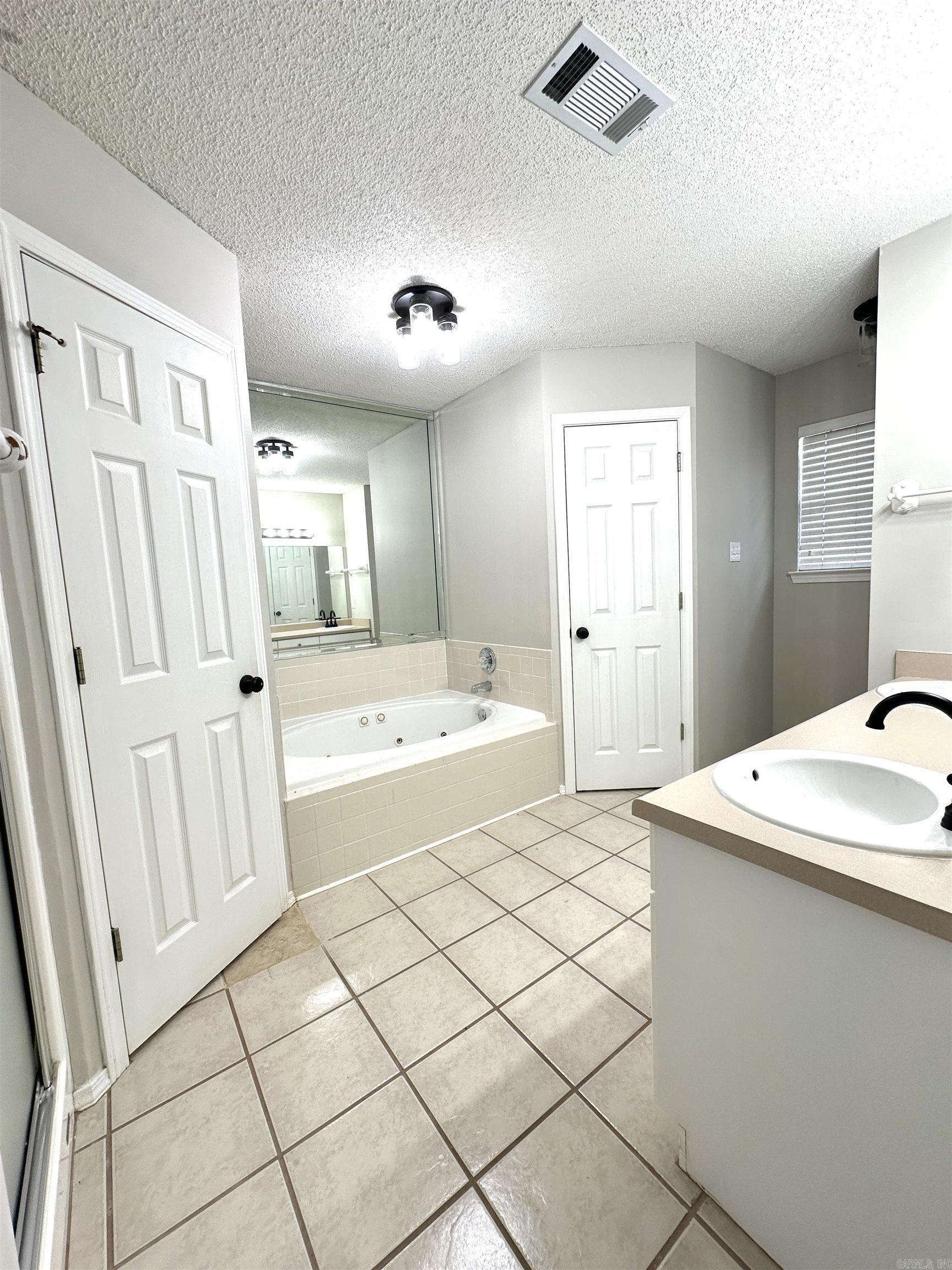 FOREST COVE - Residential