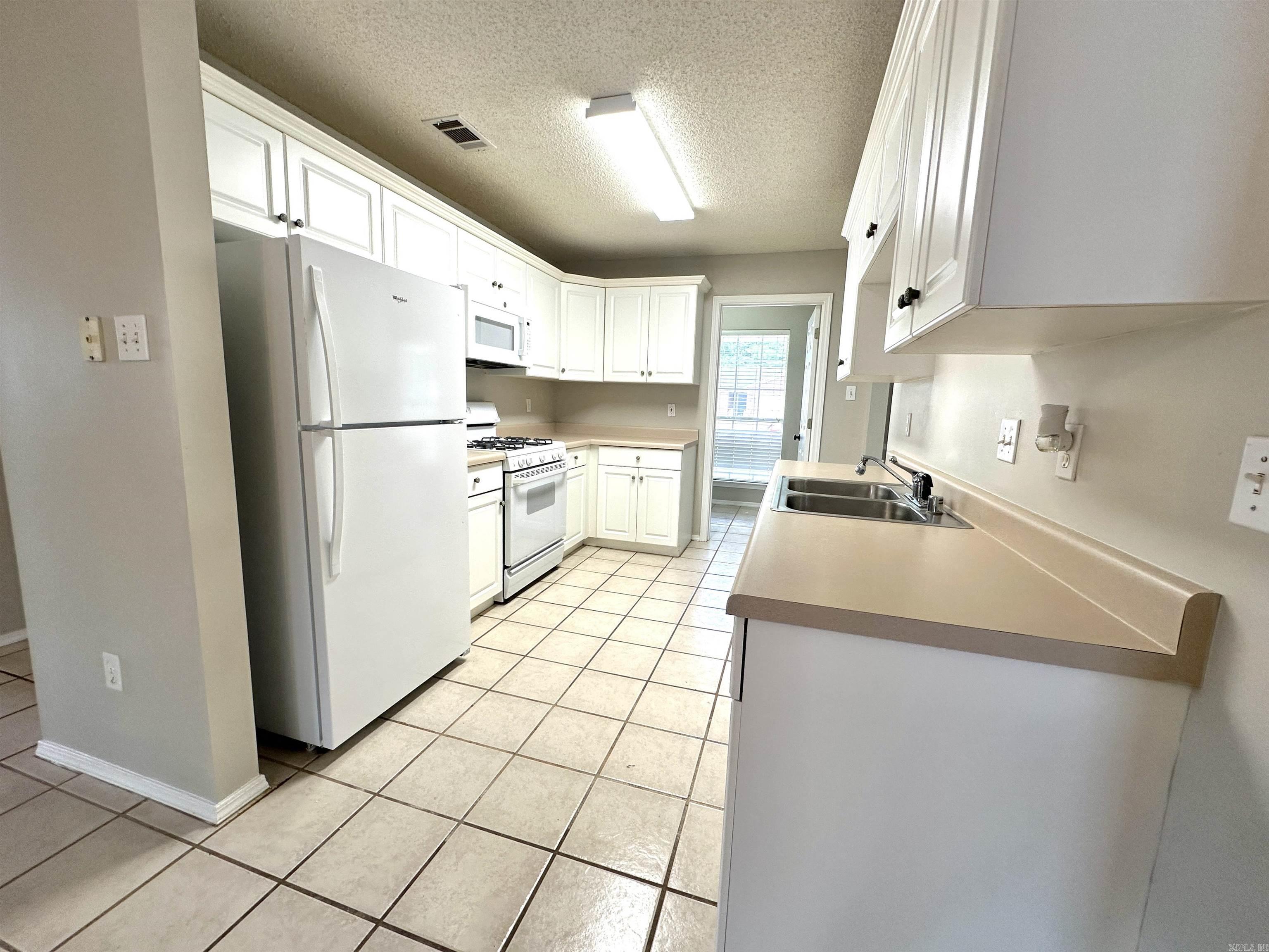 FOREST COVE - Residential