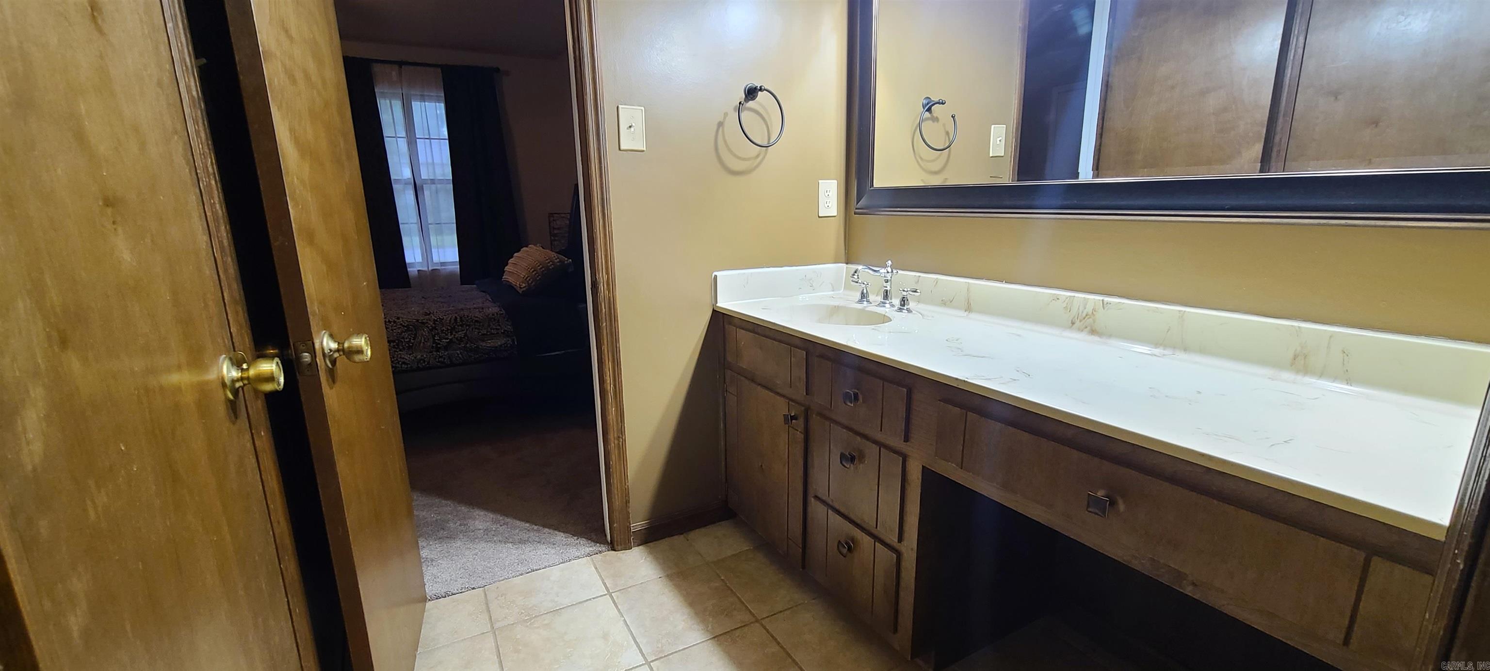 SILVER CREEK - Residential Lease