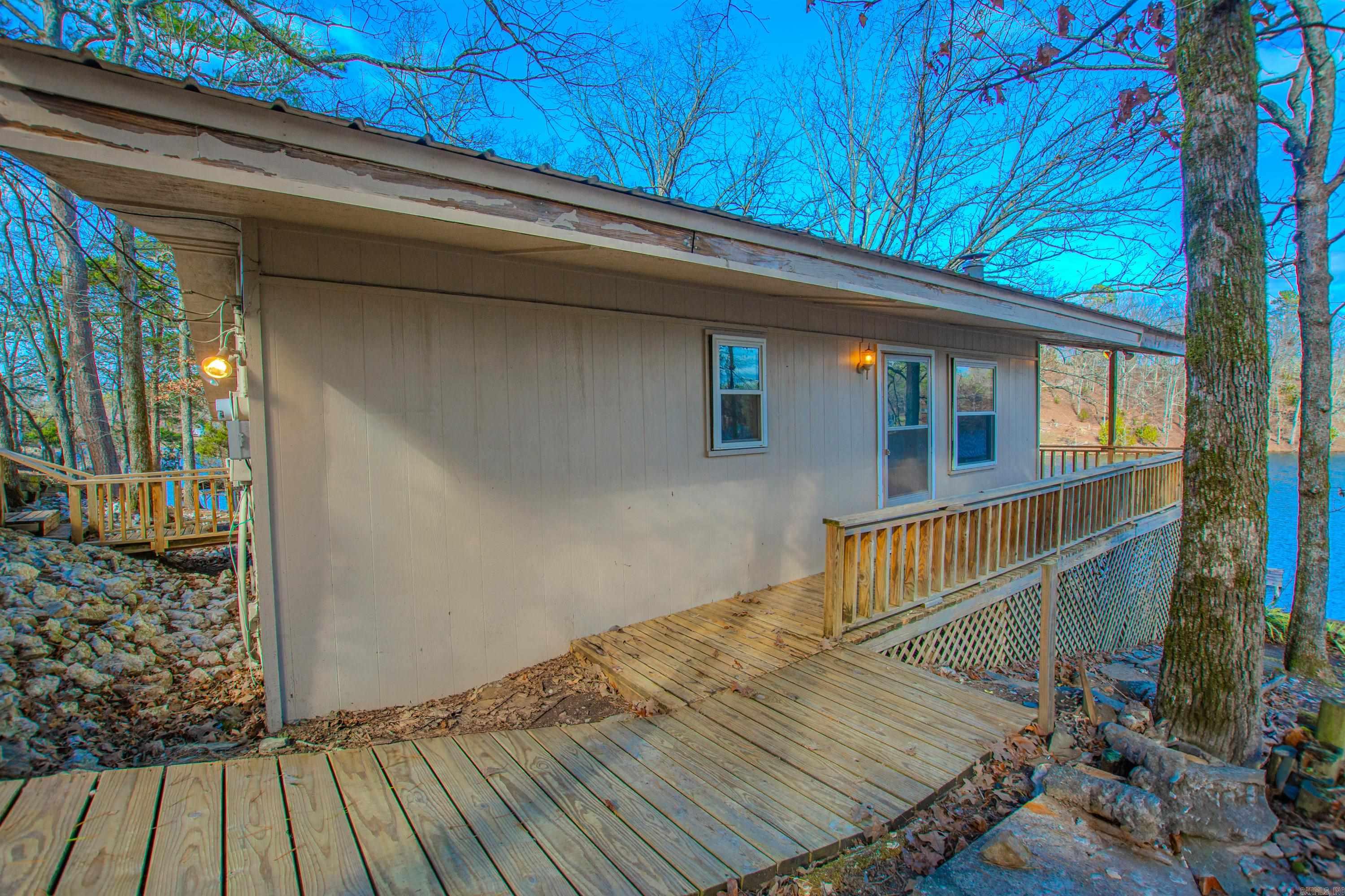 BRUSHY LAKE - Residential