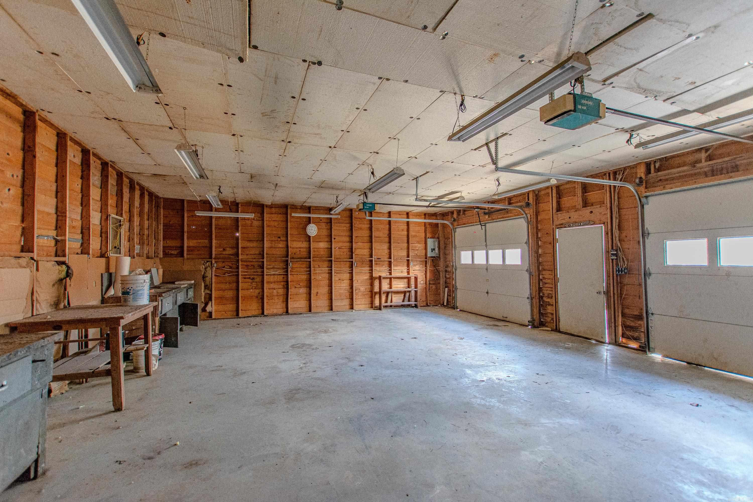 BRUSHY LAKE - Residential