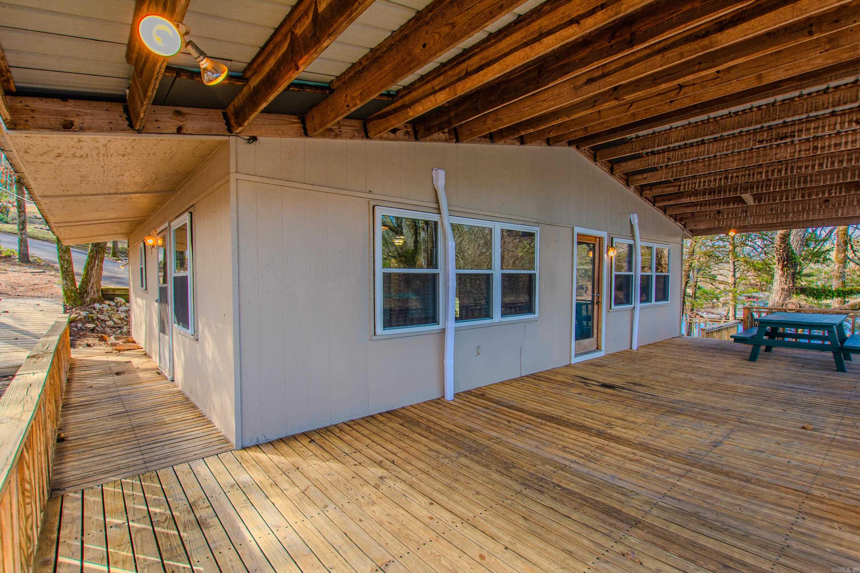 BRUSHY LAKE - Residential