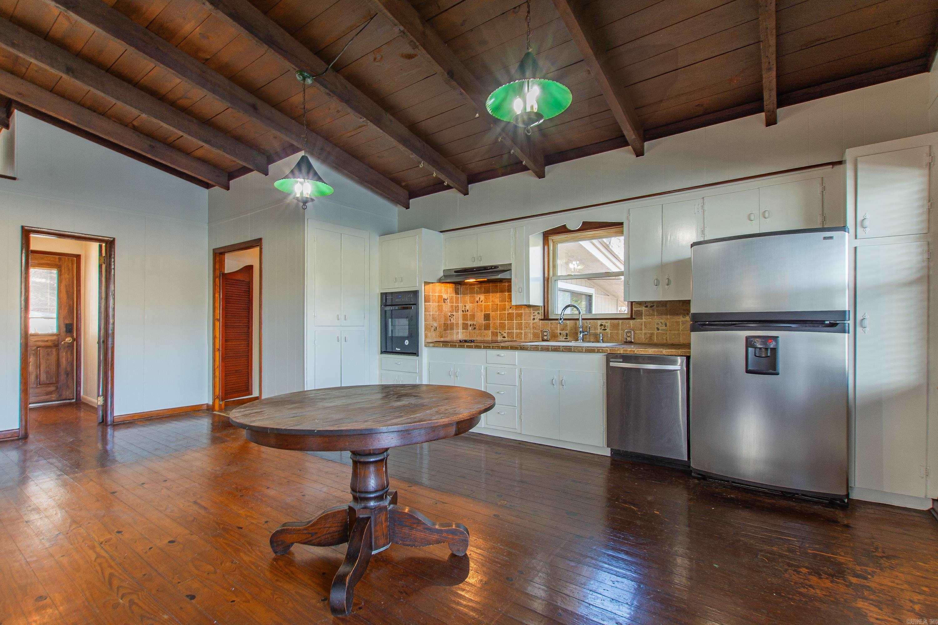 BRUSHY LAKE - Residential