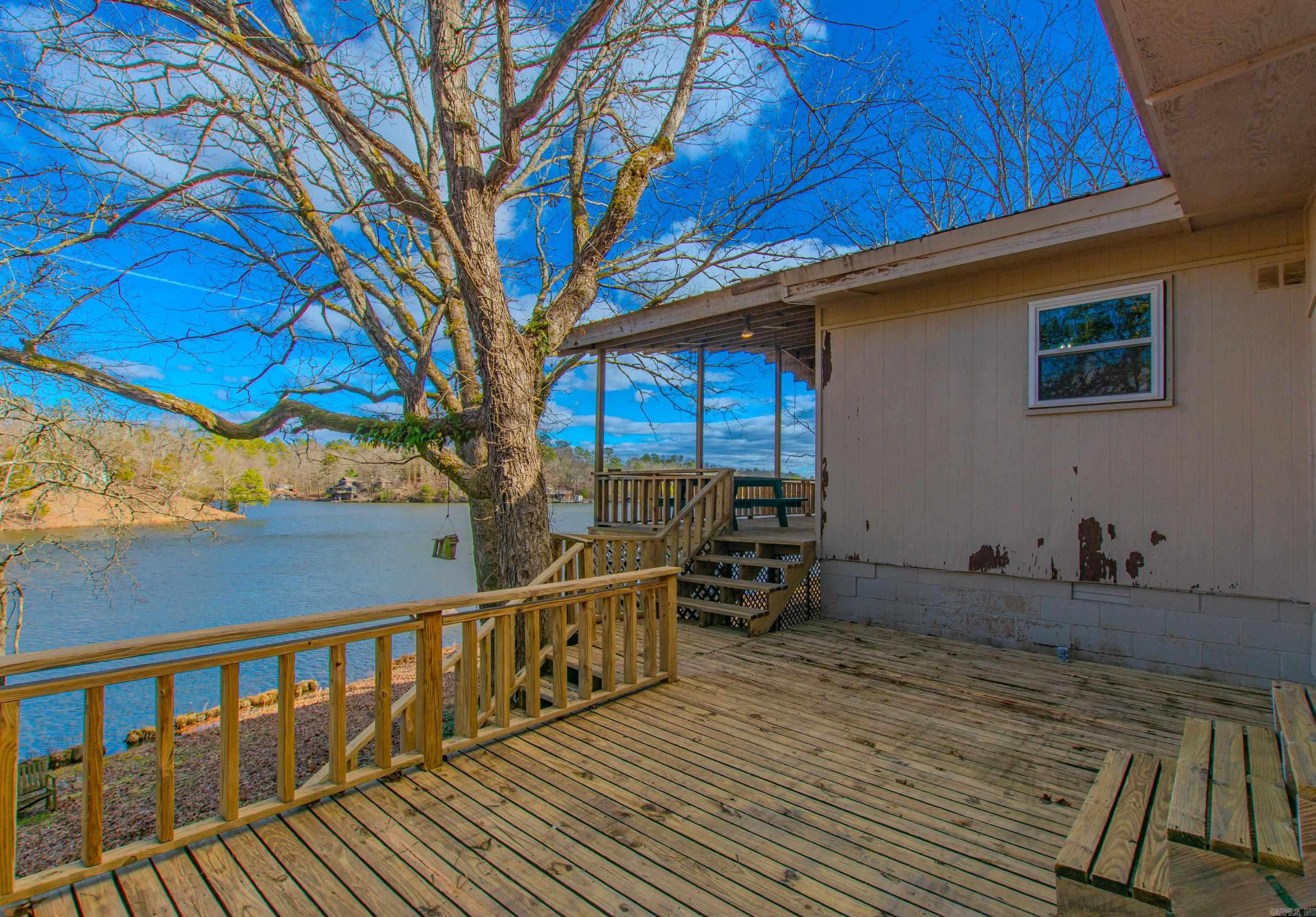 BRUSHY LAKE - Residential