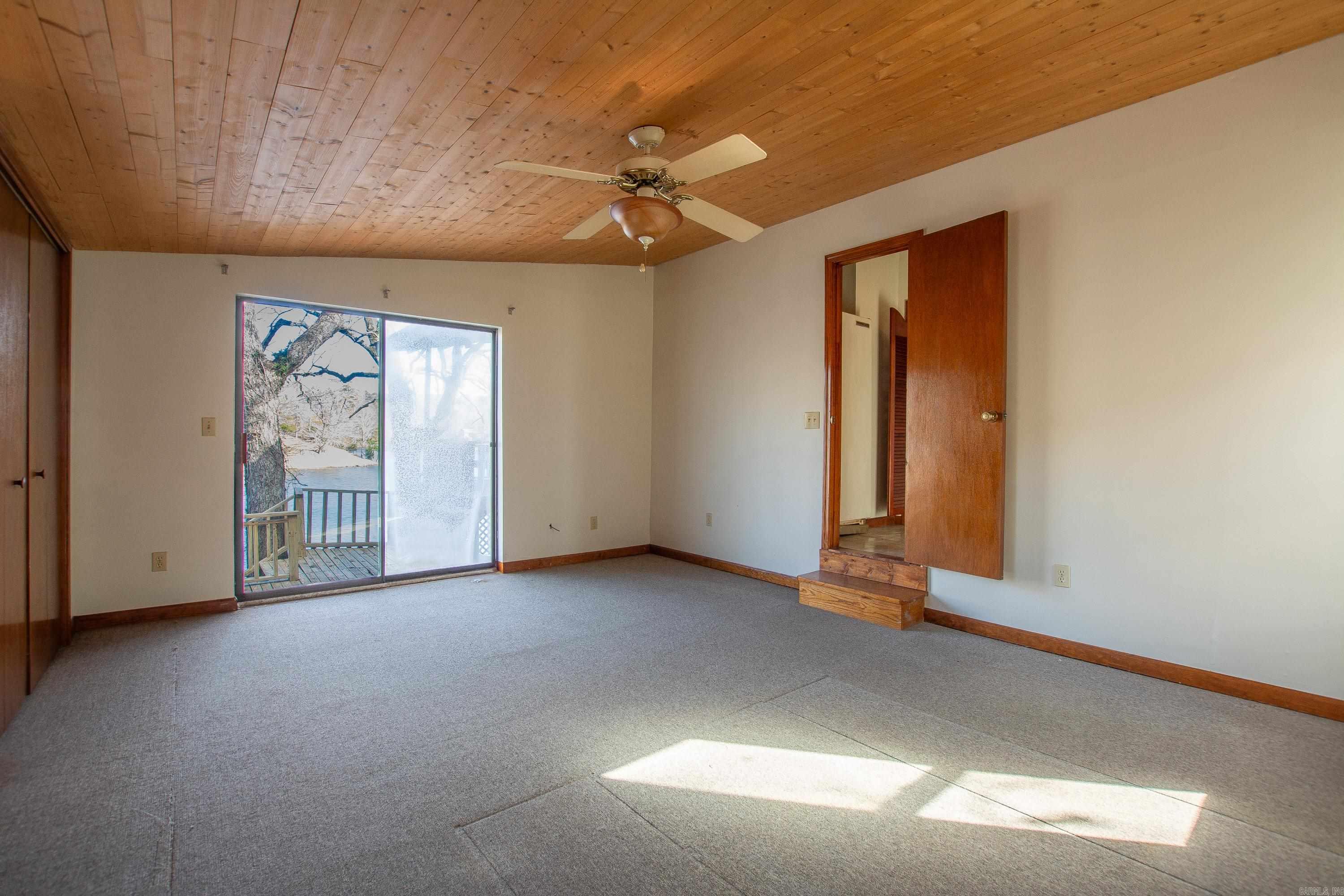 BRUSHY LAKE - Residential