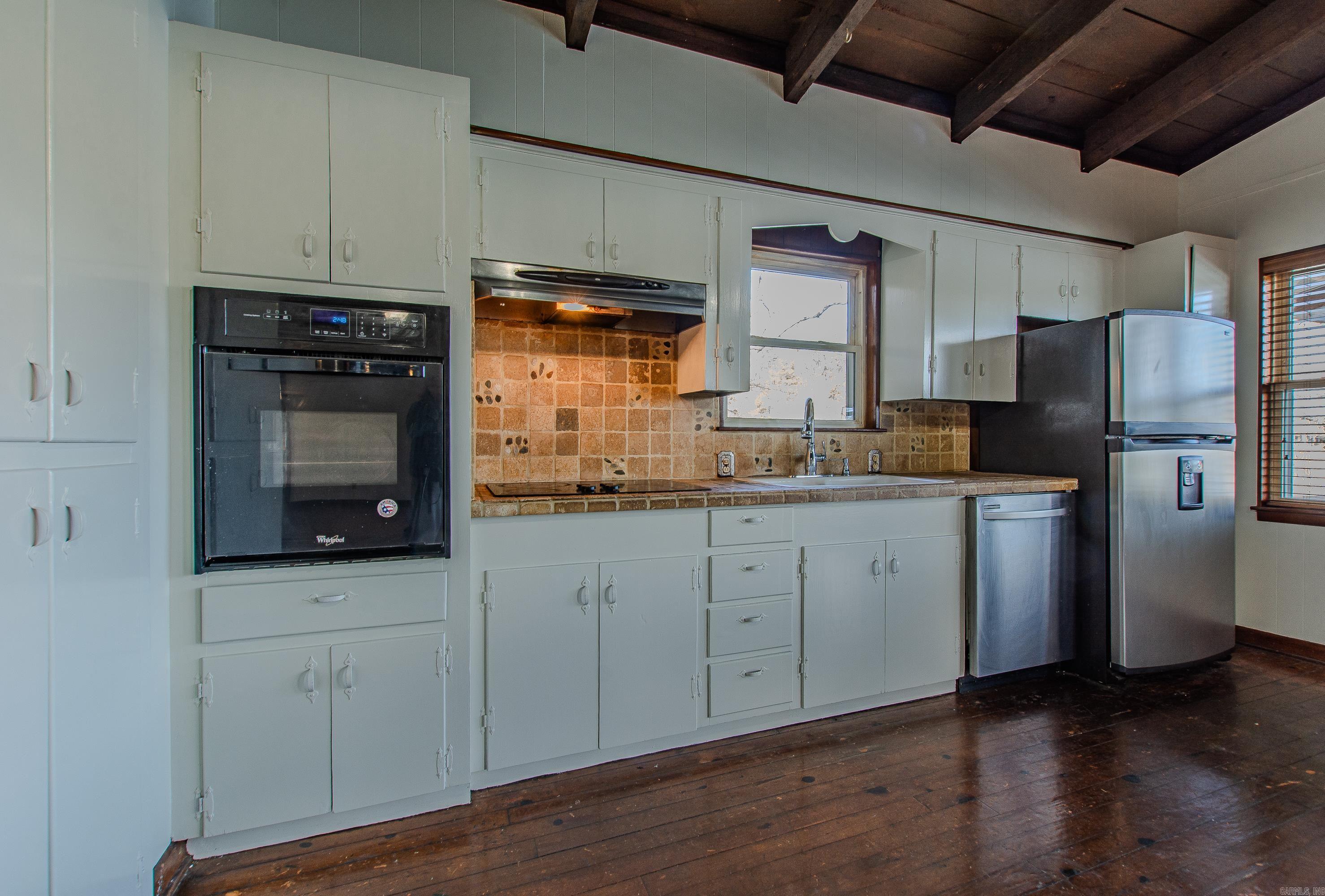 BRUSHY LAKE - Residential