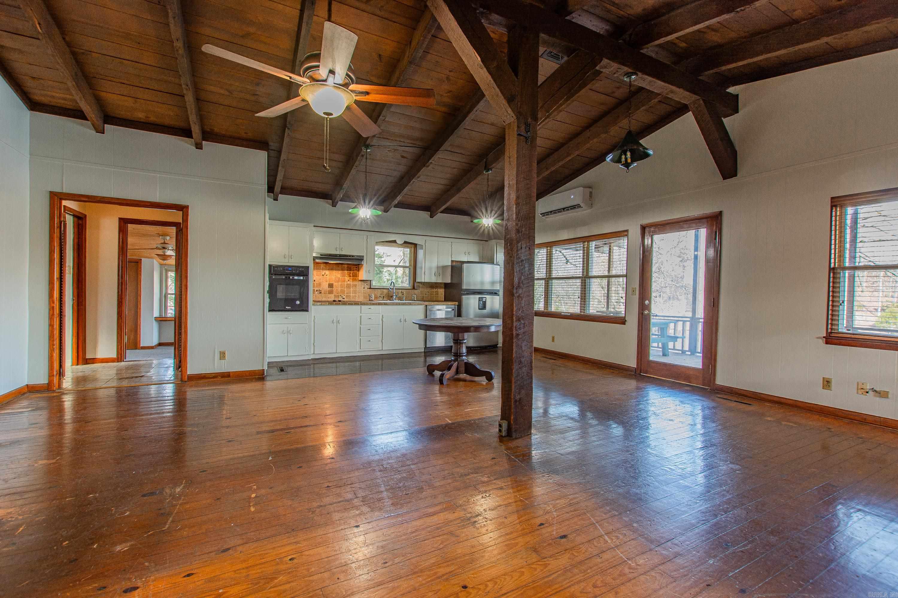 BRUSHY LAKE - Residential