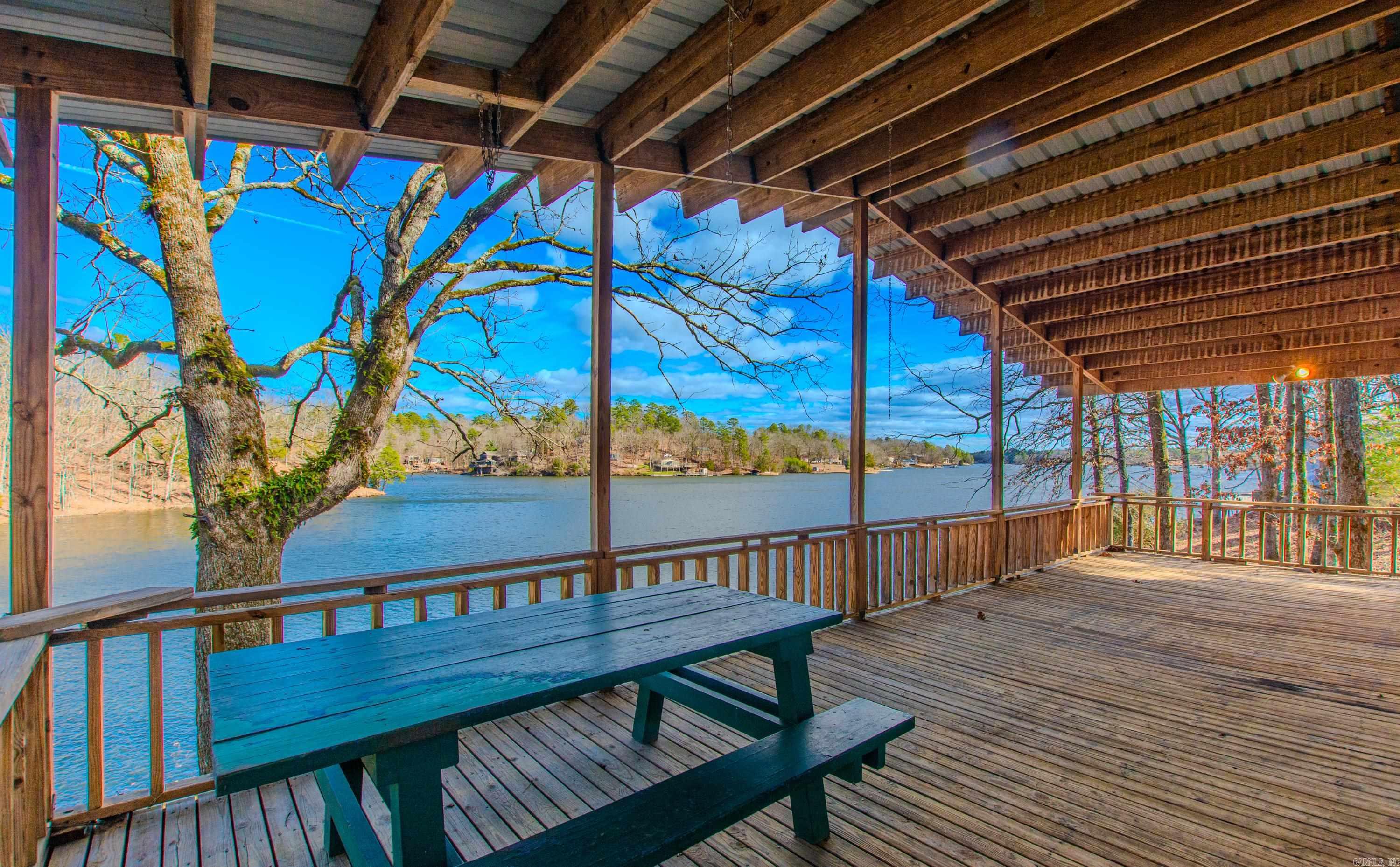 BRUSHY LAKE - Residential