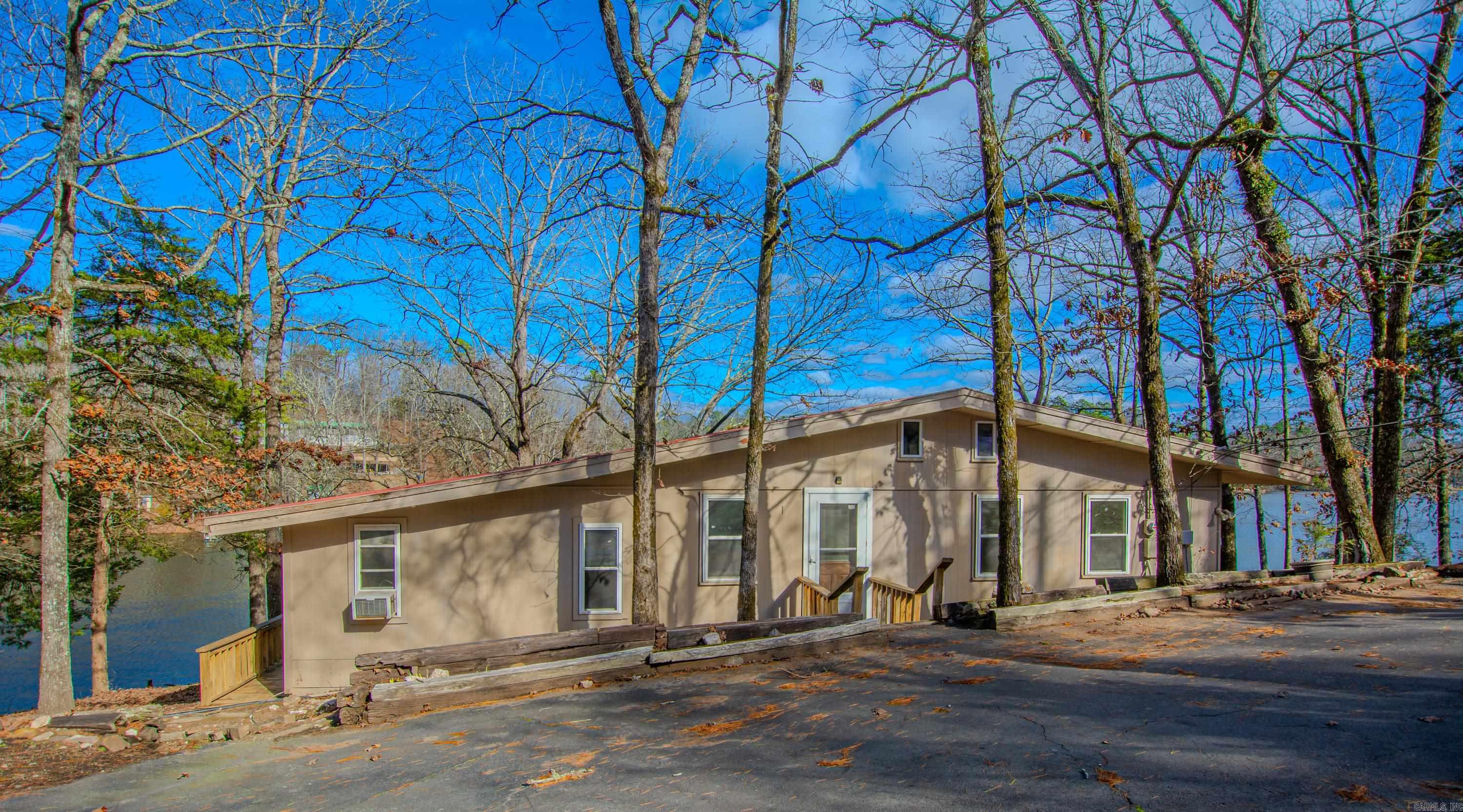 BRUSHY LAKE - Residential